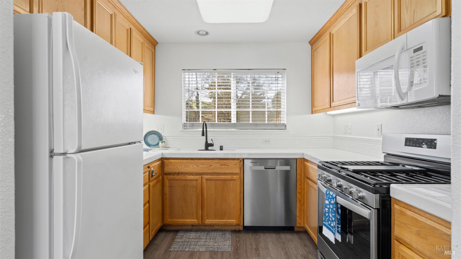 Detail Gallery Image 10 of 27 For 185 Canby Way, Fairfield,  CA 94534 - 3 Beds | 2/1 Baths