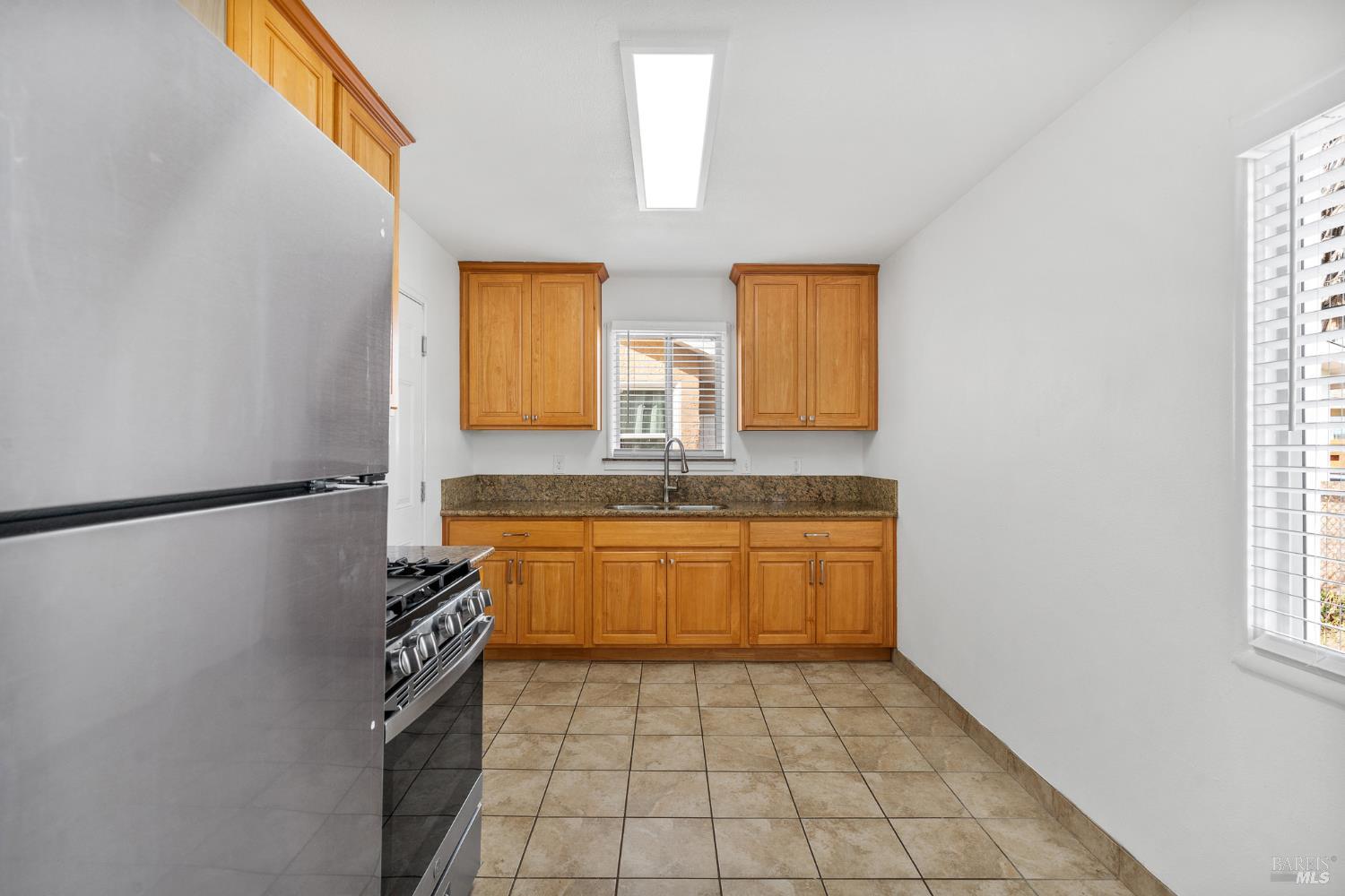 Detail Gallery Image 10 of 26 For 458 Spring St, Richmond,  CA 94804 - 2 Beds | 1 Baths