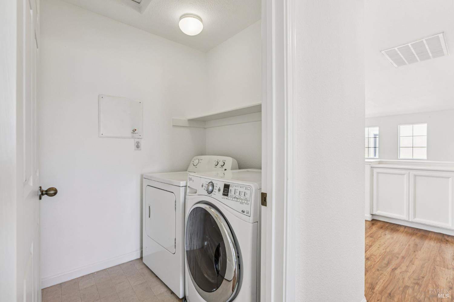 Detail Gallery Image 29 of 40 For 2623 Rosevine Ln, Santa Rosa,  CA 95407 - 4 Beds | 2/1 Baths