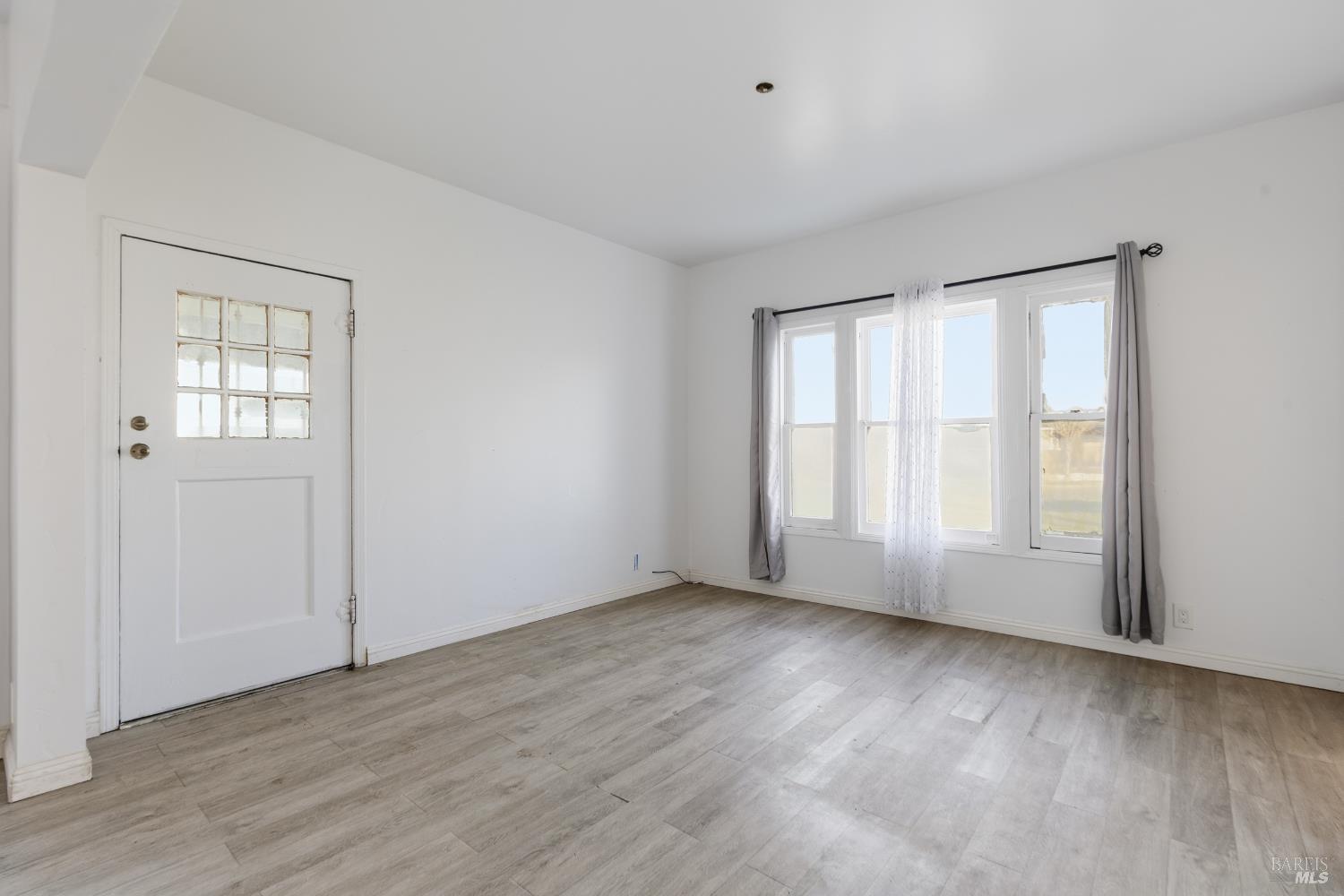 Detail Gallery Image 14 of 90 For 730 Lewis Rd, Santa Rosa,  CA 95404 - 3 Beds | 2 Baths