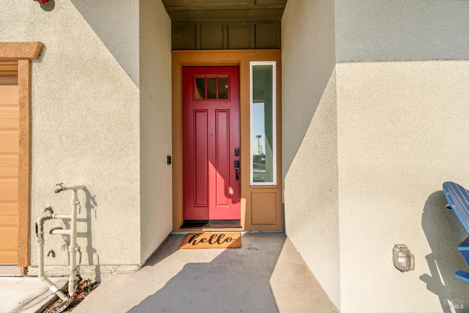 Detail Gallery Image 4 of 56 For 591 Madison St, Petaluma,  CA 94952 - 4 Beds | 3/1 Baths