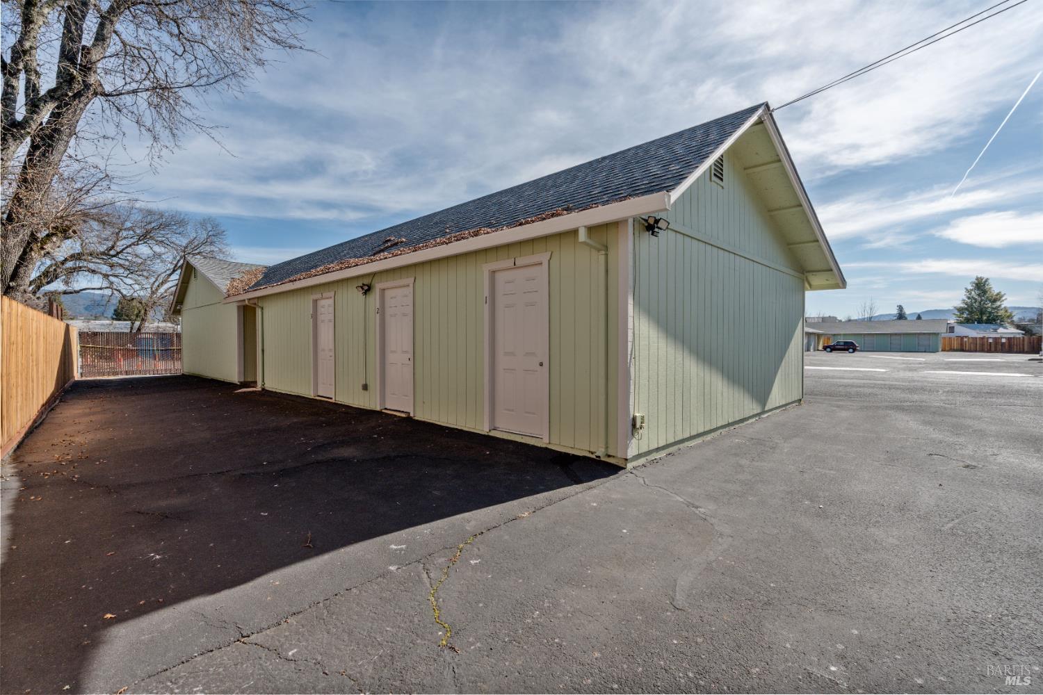 Detail Gallery Image 20 of 20 For 201 Main Cir, Ukiah,  CA 95482 - 3 Beds | 2 Baths