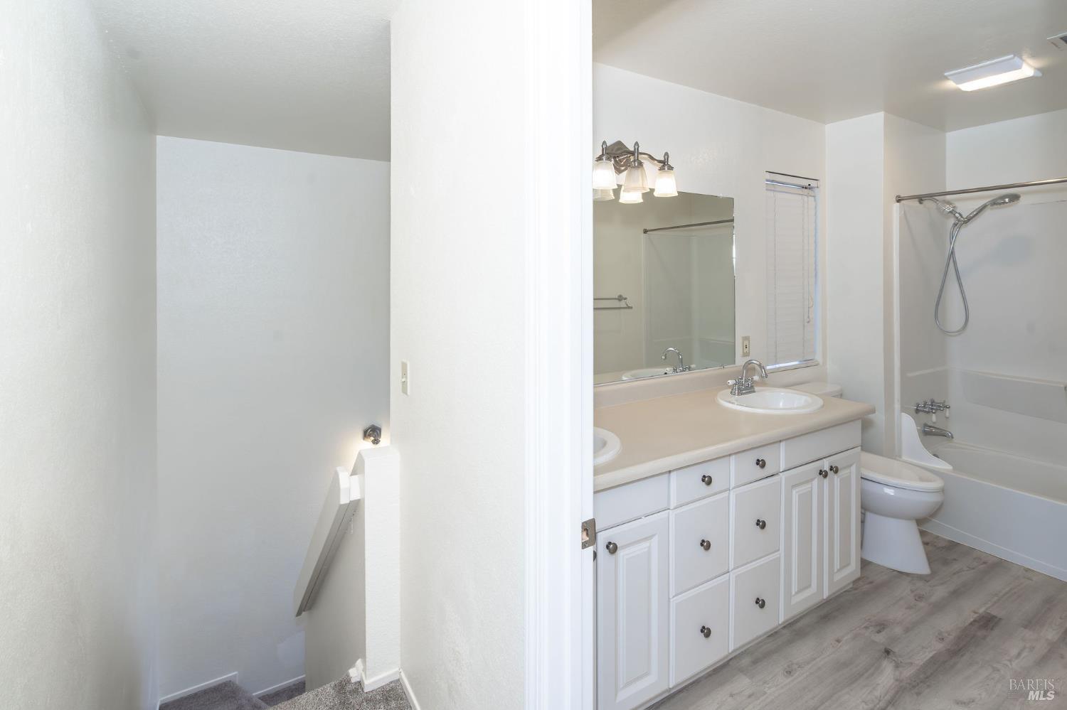 Detail Gallery Image 14 of 34 For 2791 Mcbride Ln #148,  Santa Rosa,  CA 95403 - 2 Beds | 1/1 Baths