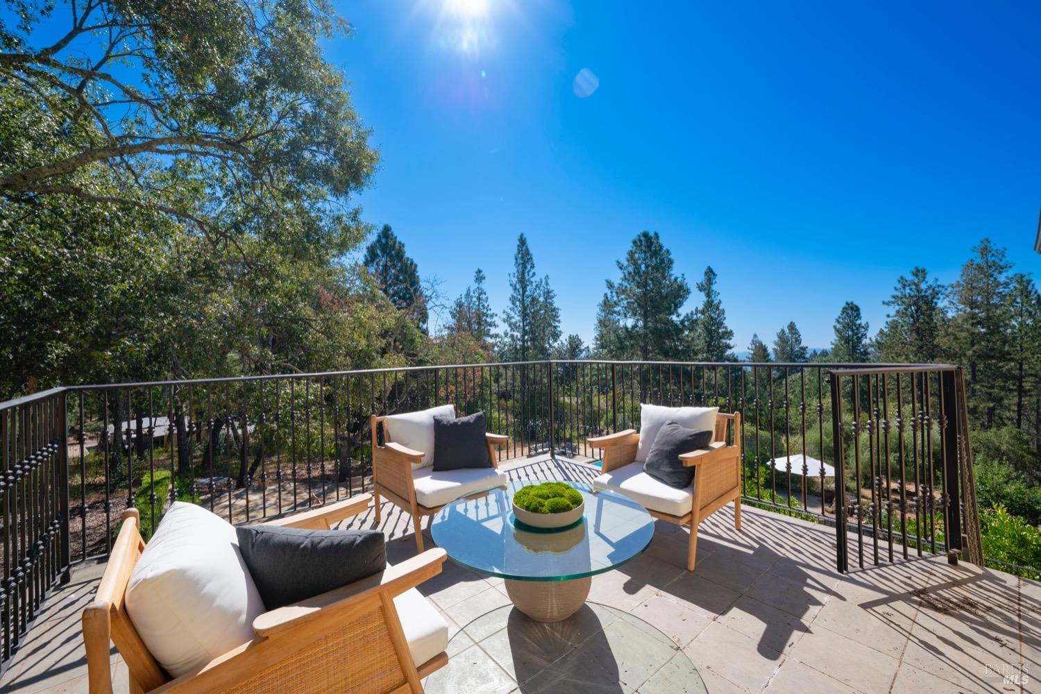 Detail Gallery Image 41 of 44 For 335 Pine Breeze Dr, Angwin,  CA 94508 - 5 Beds | 3/2 Baths