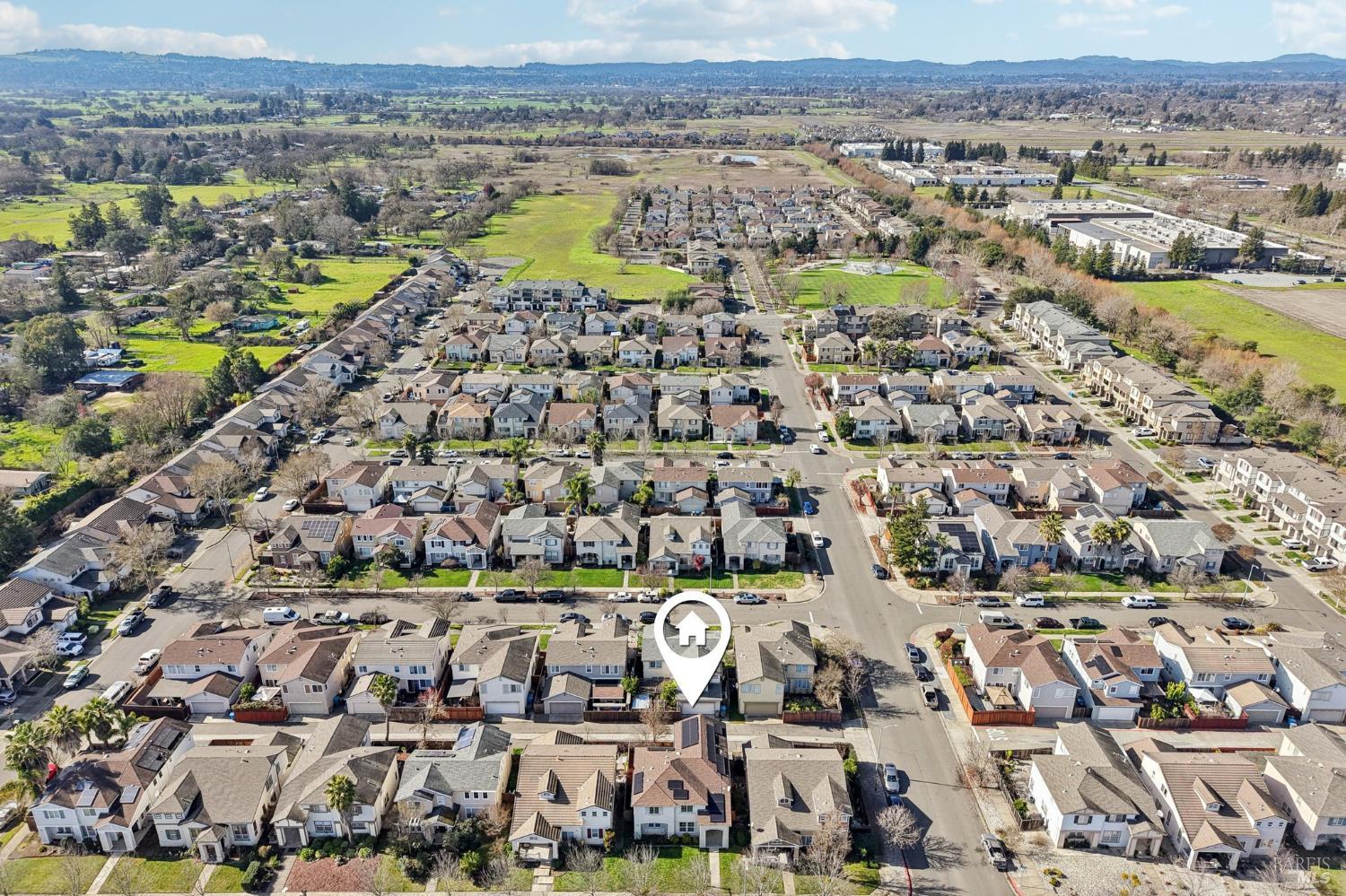 Detail Gallery Image 37 of 40 For 2623 Rosevine Ln, Santa Rosa,  CA 95407 - 4 Beds | 2/1 Baths