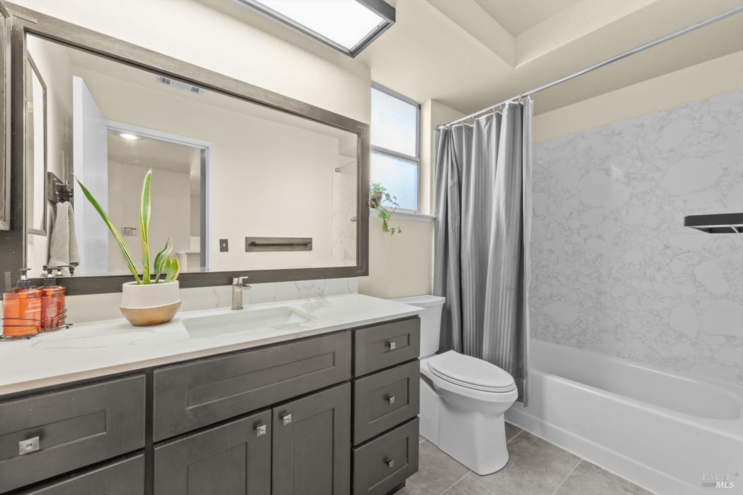 Detail Gallery Image 40 of 66 For 3327 Colonial Ct, Fairfield,  CA 94534 - 4 Beds | 3 Baths