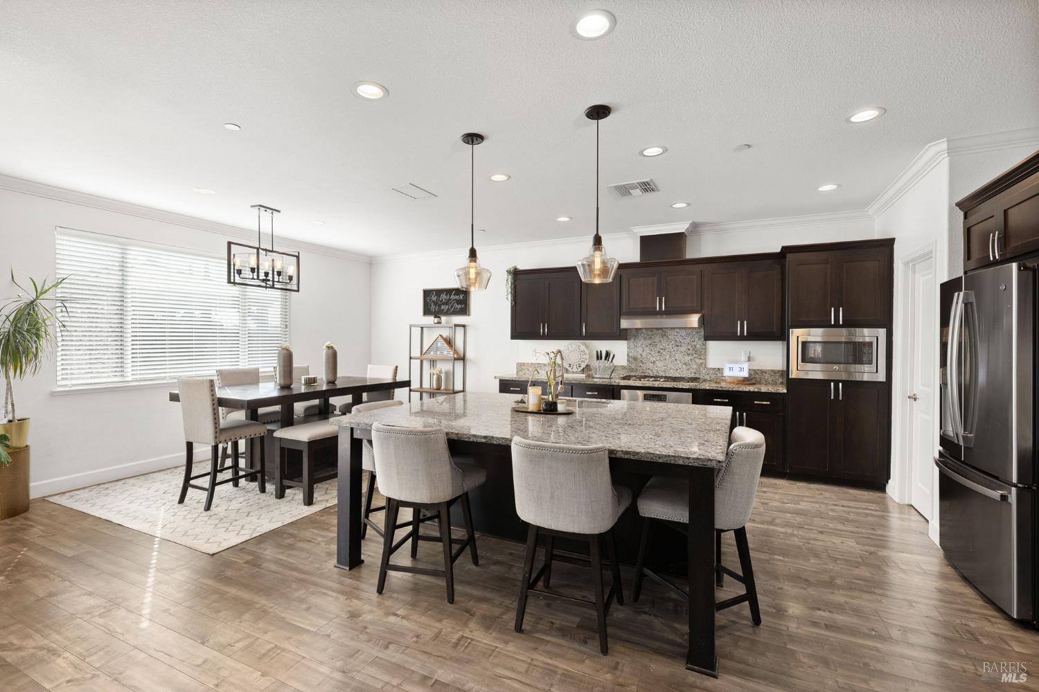 Detail Gallery Image 15 of 63 For 291 Ginger St, Vacaville,  CA 95687 - 4 Beds | 3/1 Baths