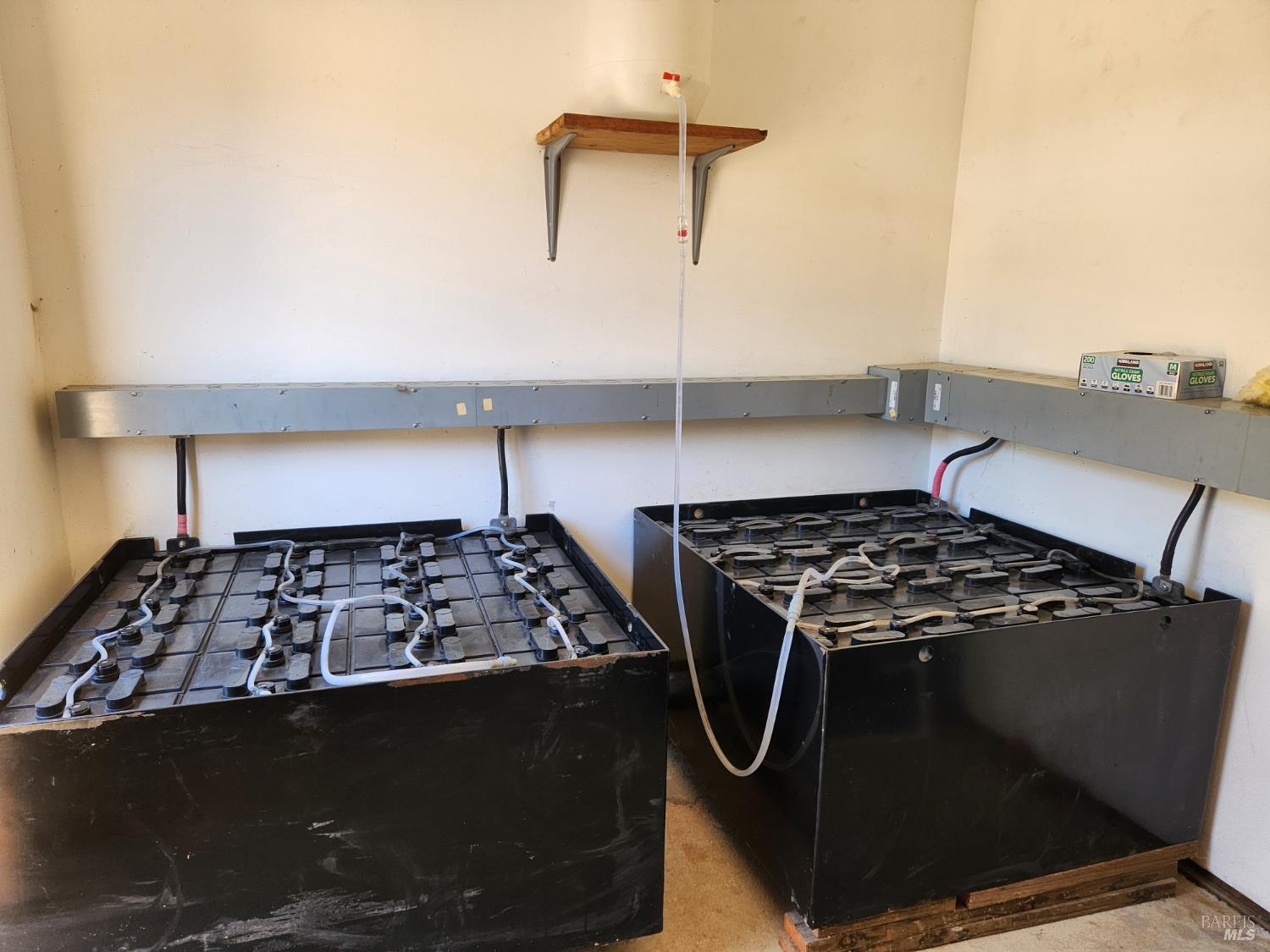 Detail Gallery Image 25 of 64 For 8225 Spyrock Rd, Laytonville,  CA 95454 - 2 Beds | 2 Baths