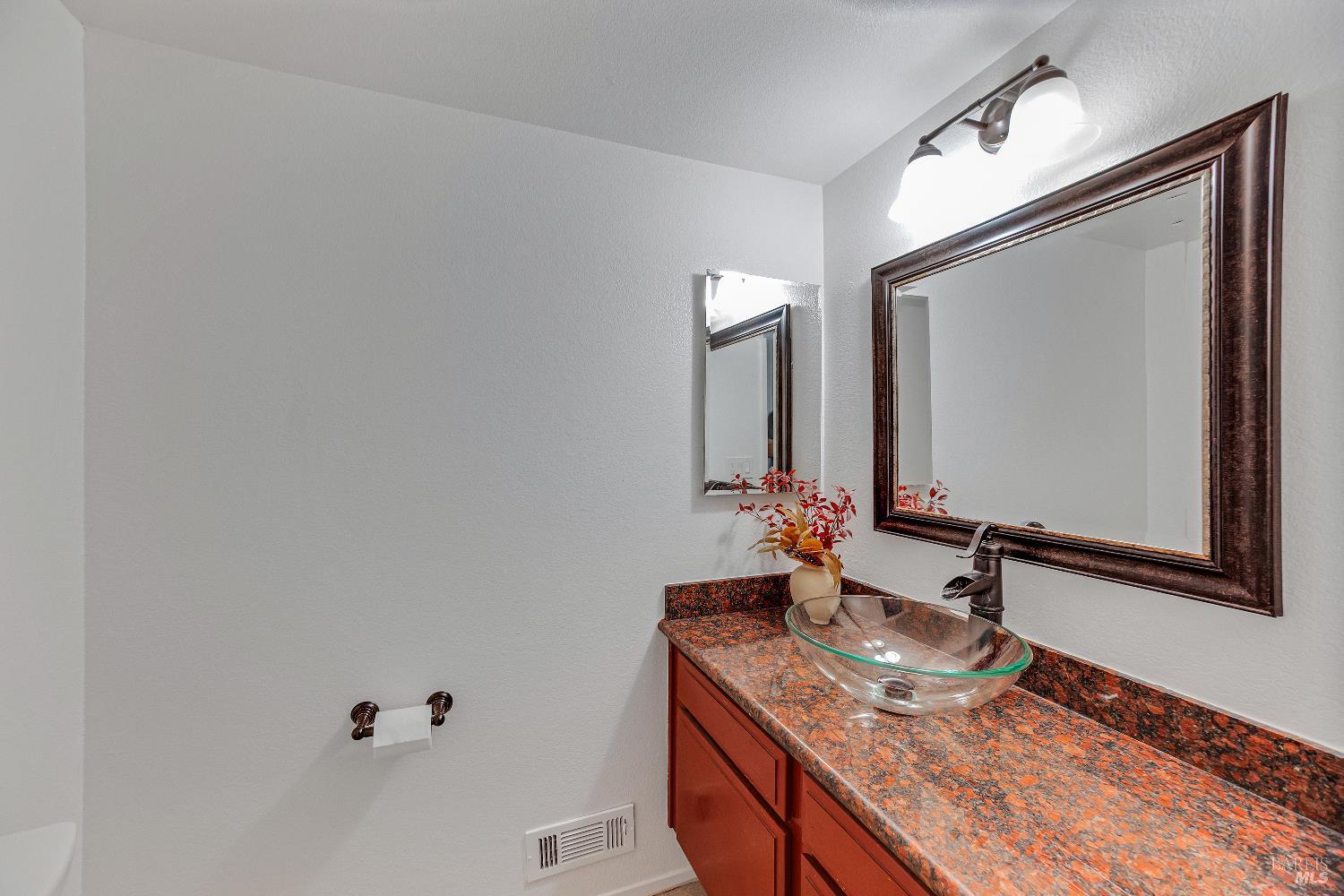 Detail Gallery Image 24 of 47 For 3451 Nantucket Dr, Fairfield,  CA 94534 - 4 Beds | 2/1 Baths