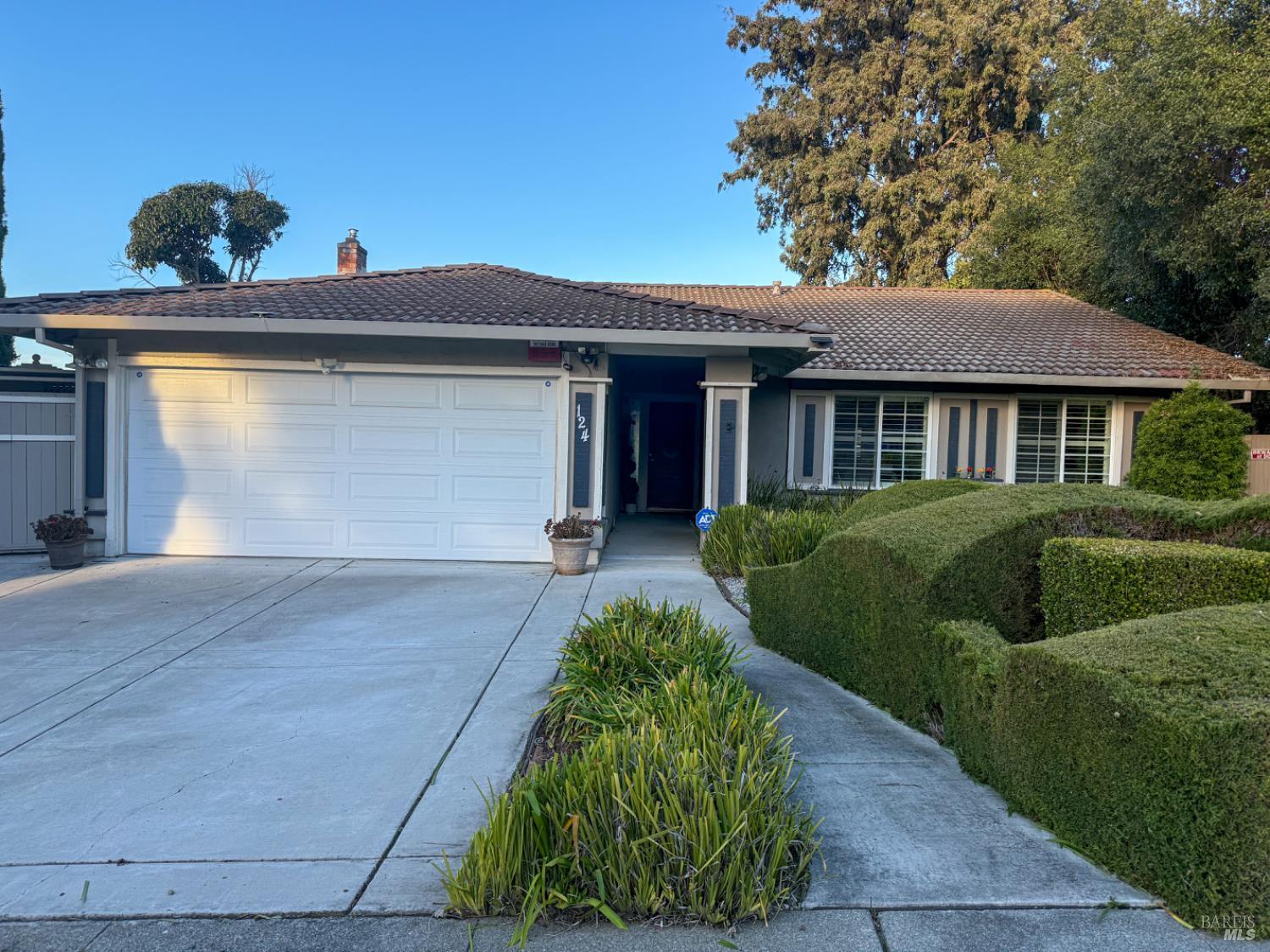 Front Image Thumbnail for BA326007916