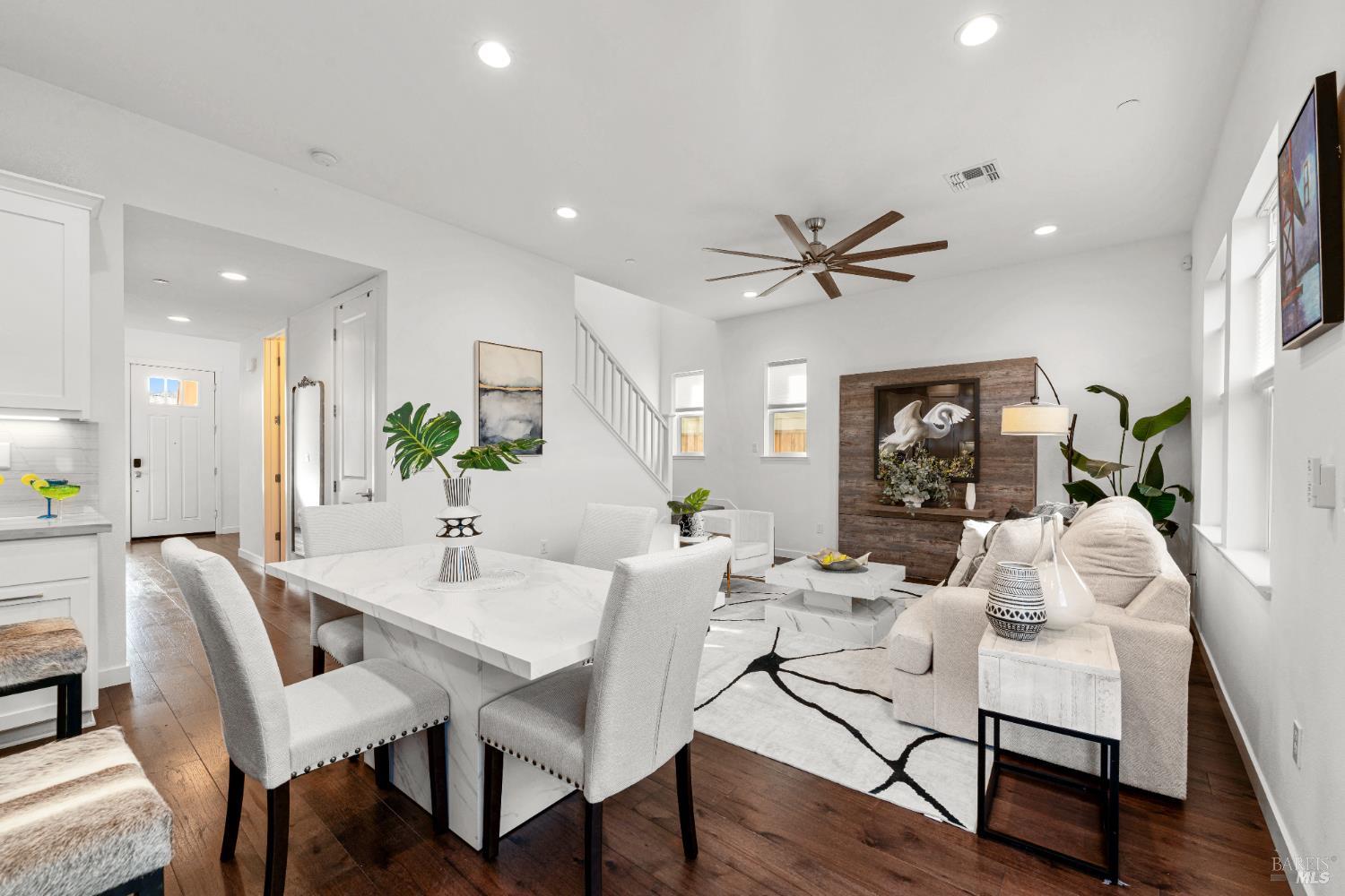 Detail Gallery Image 12 of 56 For 591 Madison St, Petaluma,  CA 94952 - 4 Beds | 3/1 Baths