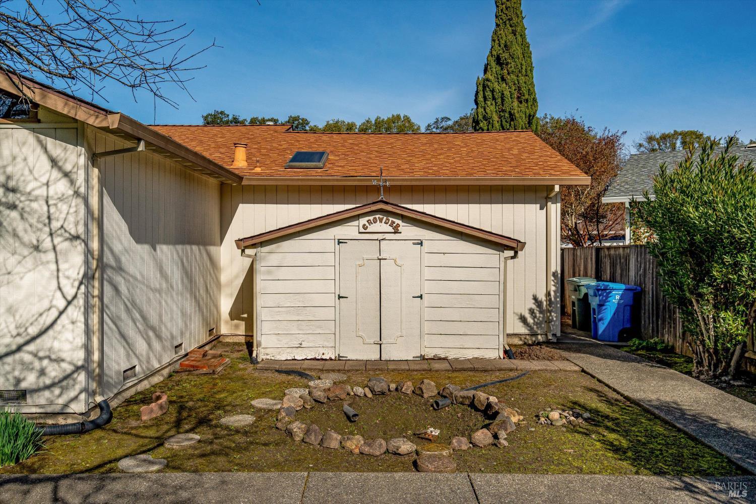 Detail Gallery Image 23 of 24 For 2565 Brookhaven Dr, Santa Rosa,  CA 95405 - 3 Beds | 2 Baths