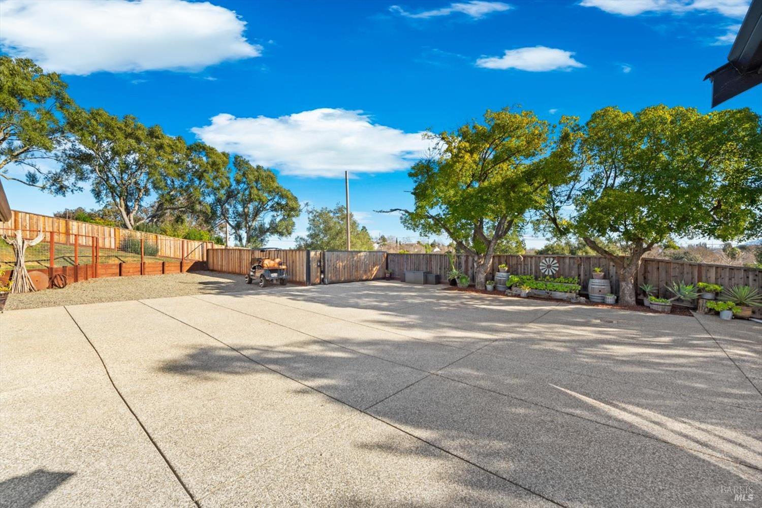 Detail Gallery Image 92 of 99 For 2135 E 2nd St, Benicia,  CA 94510 - 5 Beds | 4 Baths