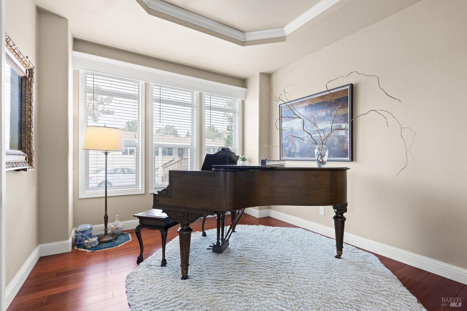 Detail Gallery Image 13 of 27 For 132 Bear Flag Rd, Sonoma,  CA 95476 - 2 Beds | 3 Baths