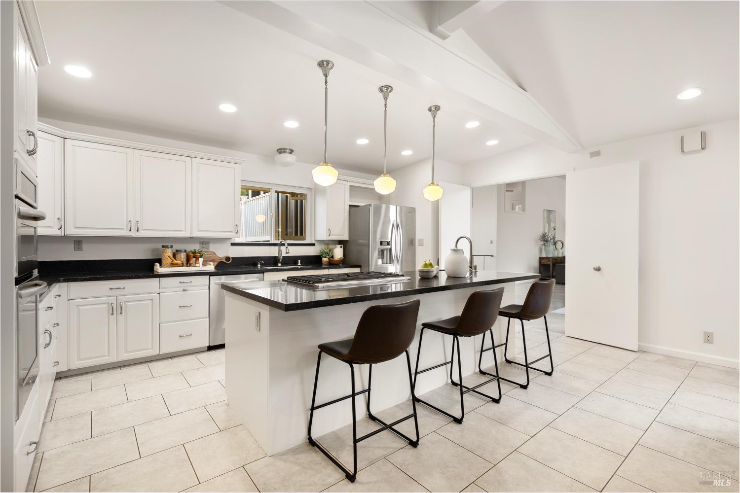 Detail Gallery Image 33 of 90 For 230 Santa Cruz Ct, Vacaville,  CA 95688 - 4 Beds | 3 Baths