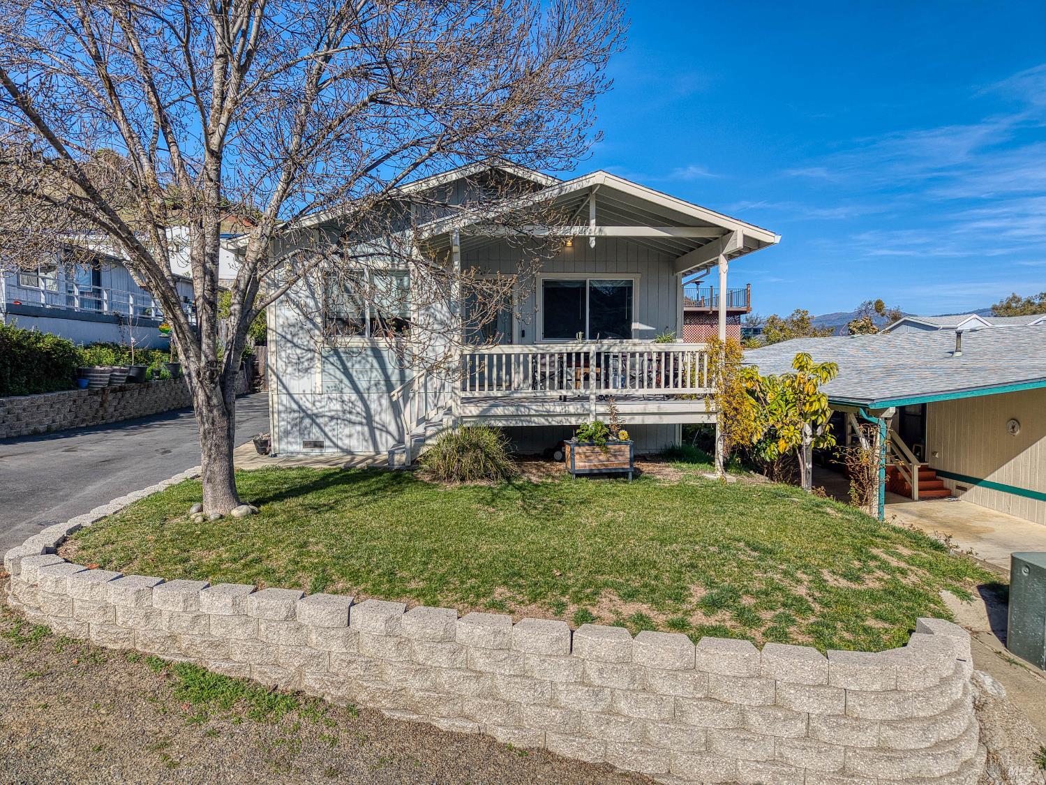 Detail Gallery Image 2 of 43 For 460 Walnut Dr, Lakeport,  CA 95453 - 2 Beds | 2 Baths