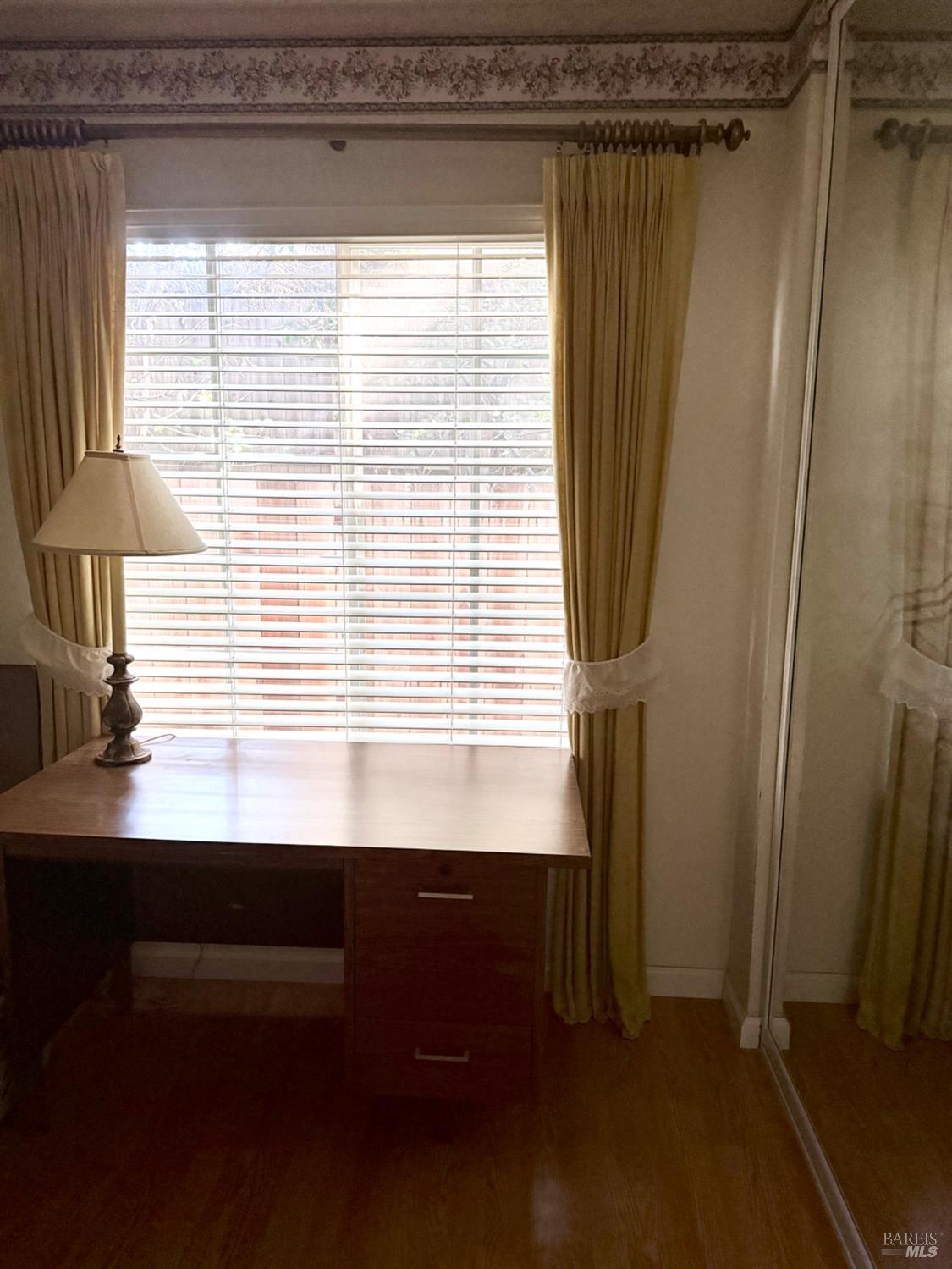 Detail Gallery Image 18 of 36 For 124 Gregory Ln, Vallejo,  CA 94591 - 4 Beds | 2 Baths