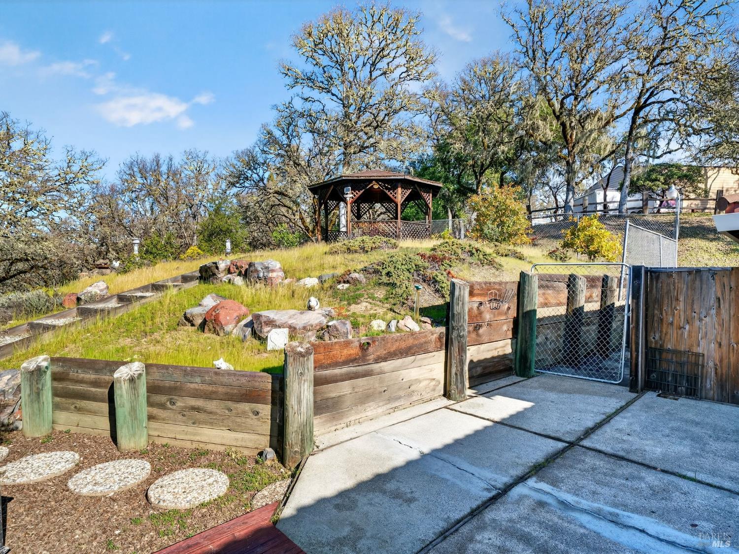 Detail Gallery Image 49 of 58 For 1790 Deerwood Dr, Ukiah,  CA 95482 - 3 Beds | 3 Baths