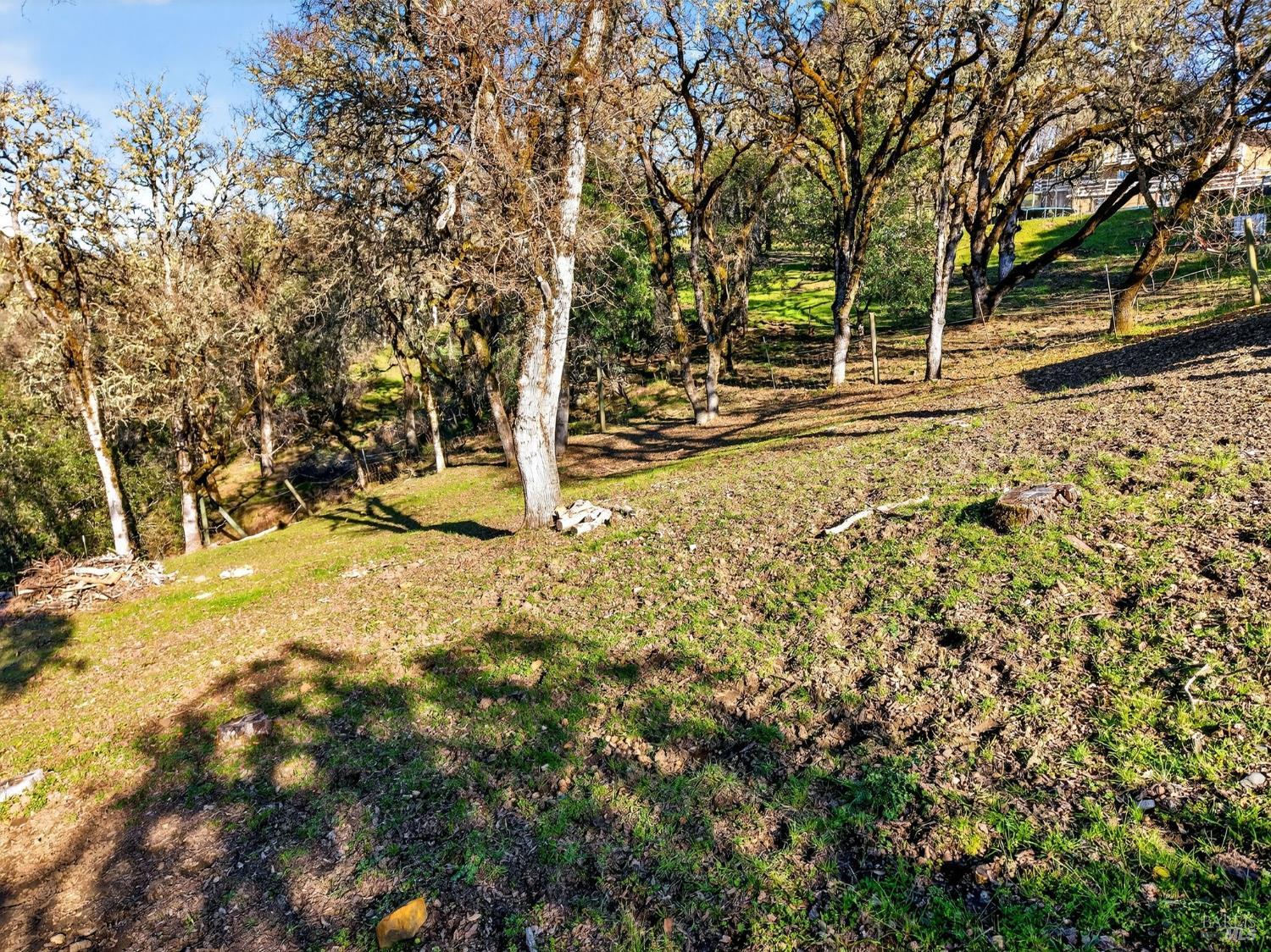 Detail Gallery Image 12 of 58 For 1790 Deerwood Dr, Ukiah,  CA 95482 - 3 Beds | 3 Baths
