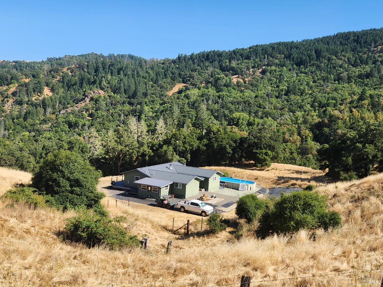 Detail Gallery Image 17 of 64 For 8225 Spyrock Rd, Laytonville,  CA 95454 - 2 Beds | 2 Baths