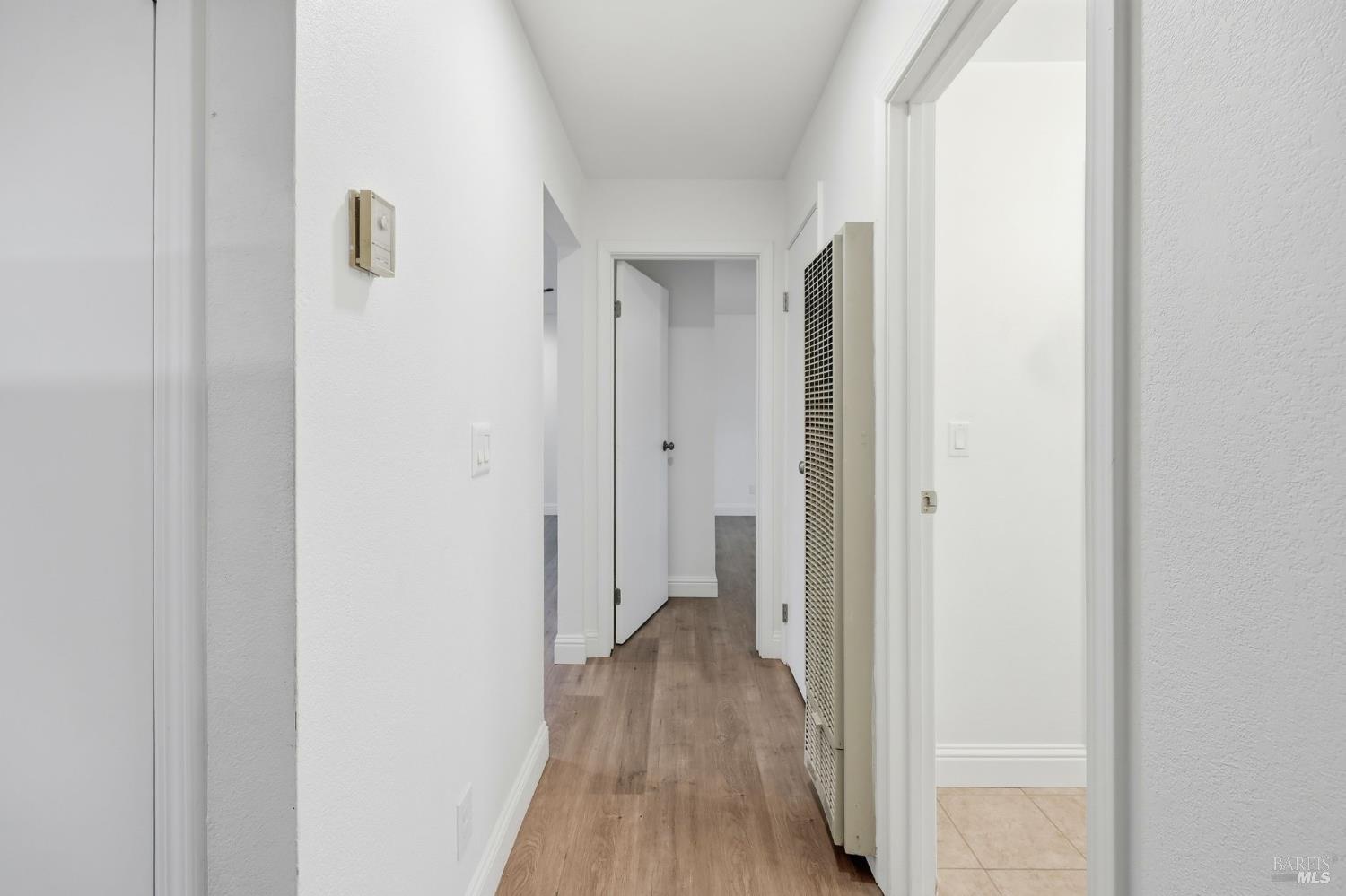 Detail Gallery Image 6 of 53 For 203 Cockrobin Ave, Windsor,  CA 95492 - 4 Beds | 2 Baths