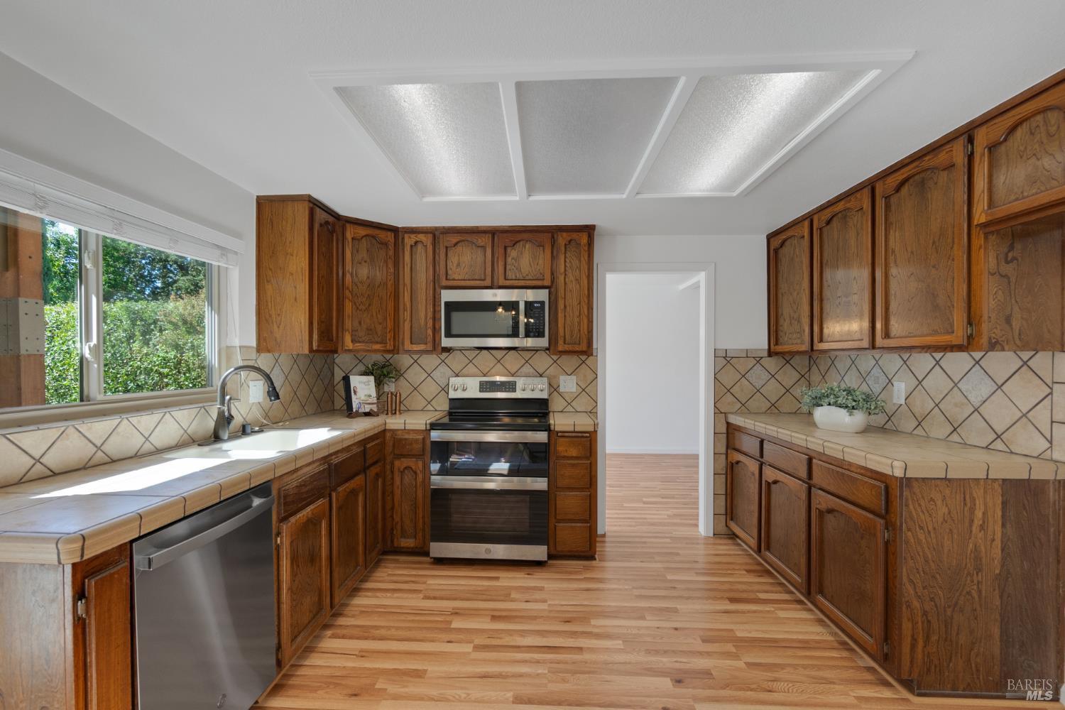 Detail Gallery Image 17 of 47 For 3451 Nantucket Dr, Fairfield,  CA 94534 - 4 Beds | 2/1 Baths