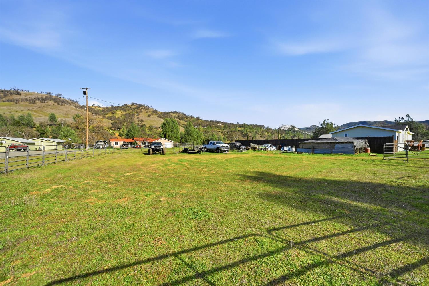 Detail Gallery Image 15 of 20 For 3096 Spring Valley Rd, Clearlake Oaks,  CA 95423 - 4 Beds | 2 Baths