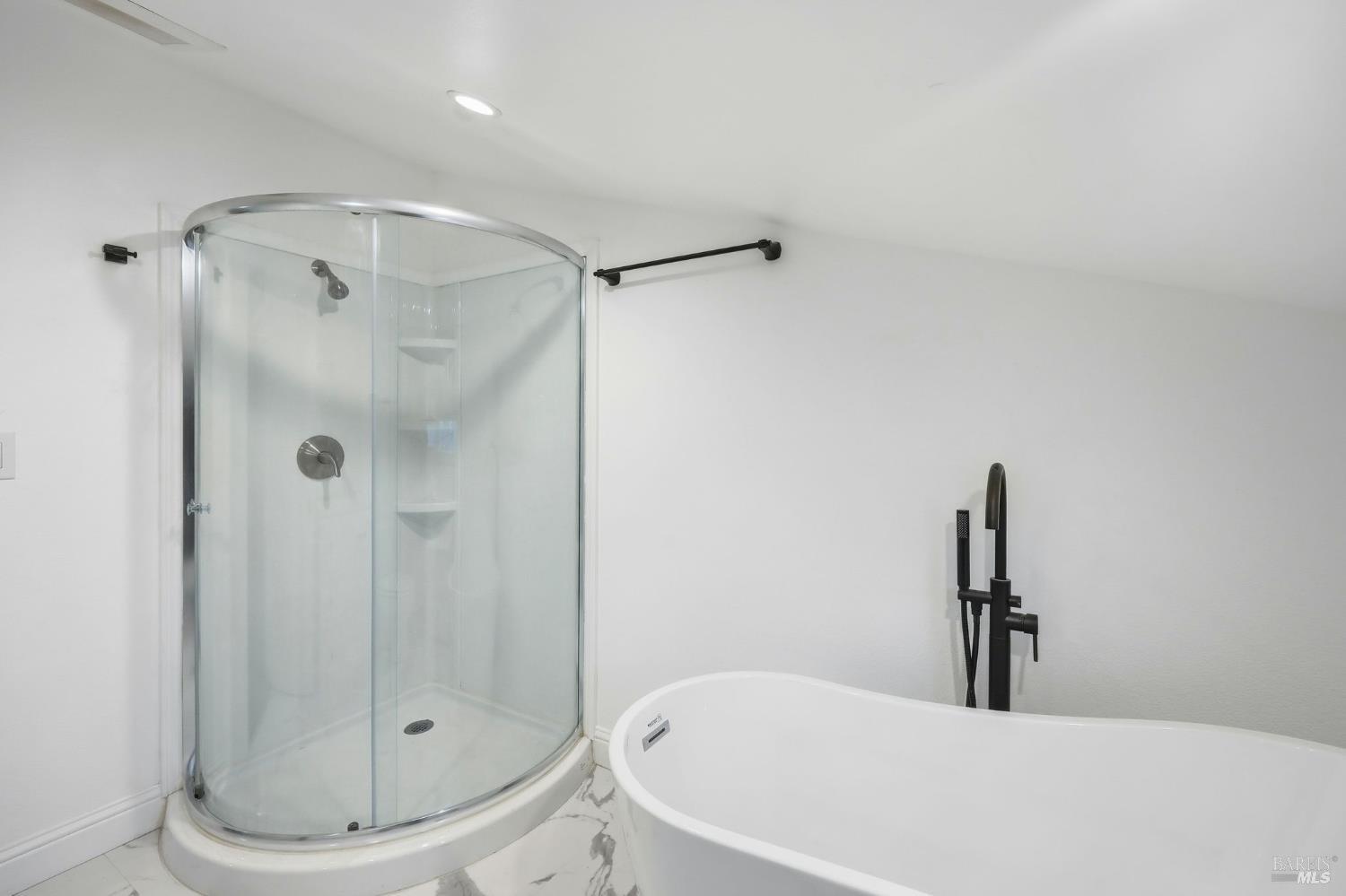 Detail Gallery Image 37 of 53 For 203 Cockrobin Ave, Windsor,  CA 95492 - 4 Beds | 2 Baths