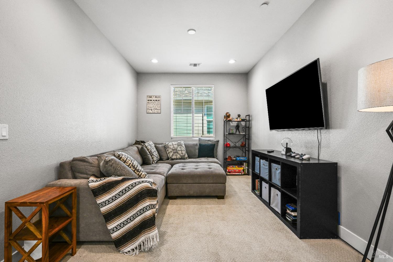 Detail Gallery Image 28 of 57 For 2617 Gable St, Santa Rosa,  CA 95407 - 4 Beds | 3 Baths