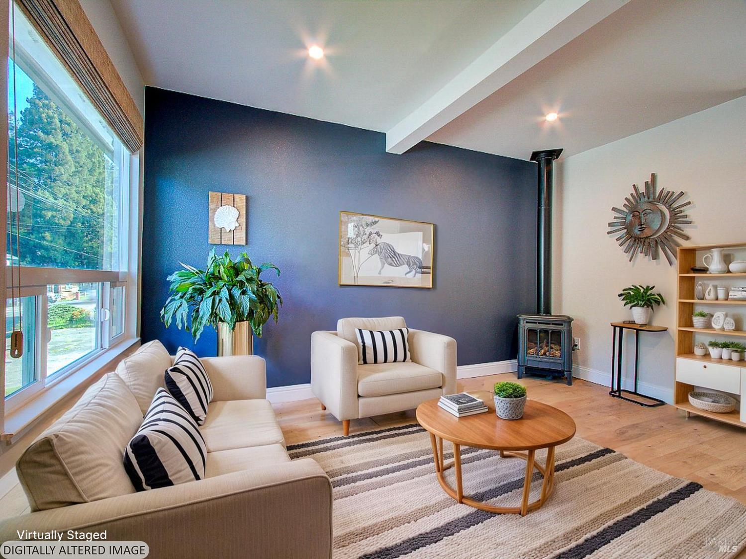 Detail Gallery Image 5 of 26 For 1002 Cedar St, Fort Bragg,  CA 95437 - 2 Beds | 2 Baths