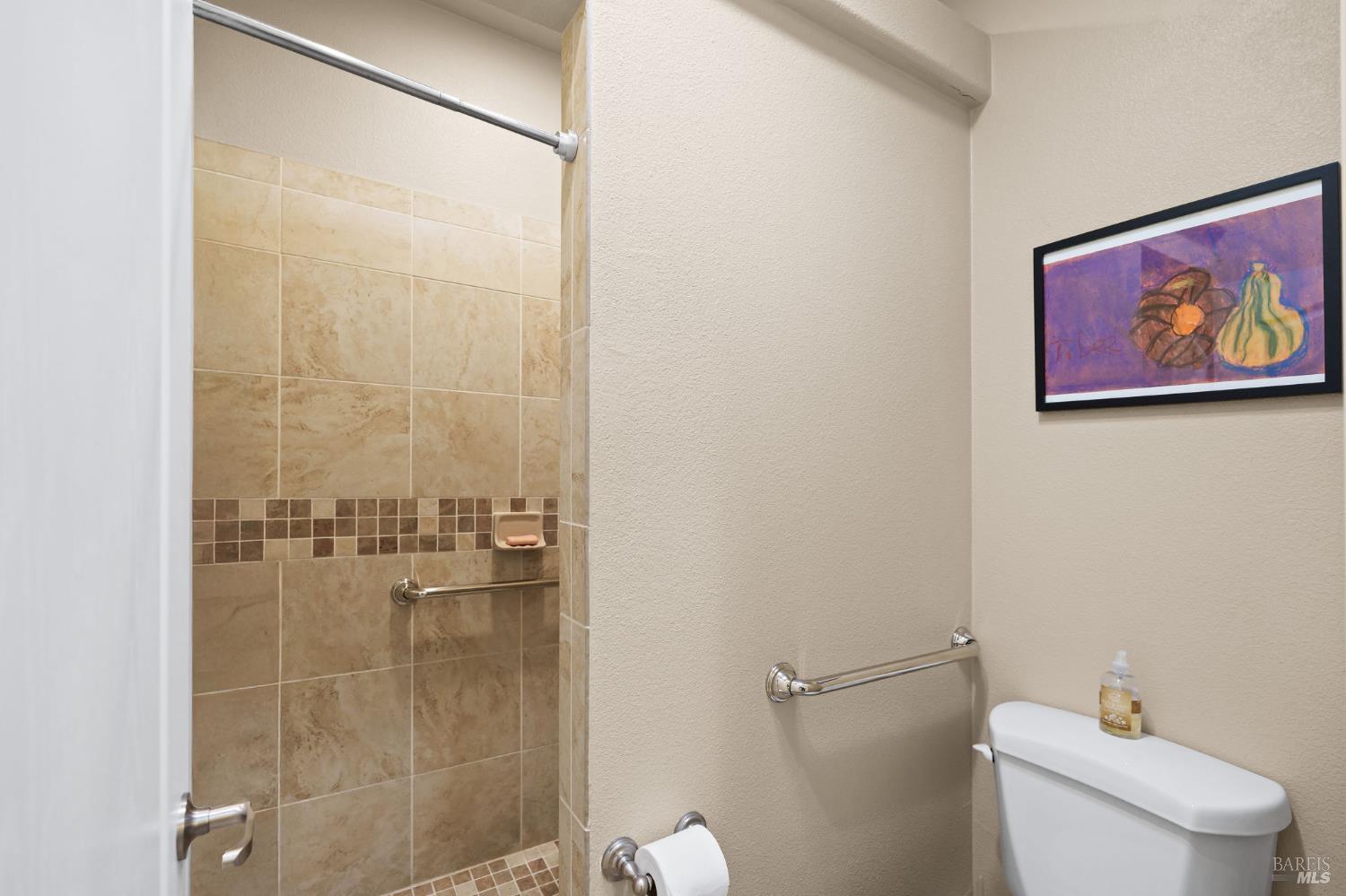 Detail Gallery Image 20 of 27 For 132 Bear Flag Rd, Sonoma,  CA 95476 - 2 Beds | 3 Baths