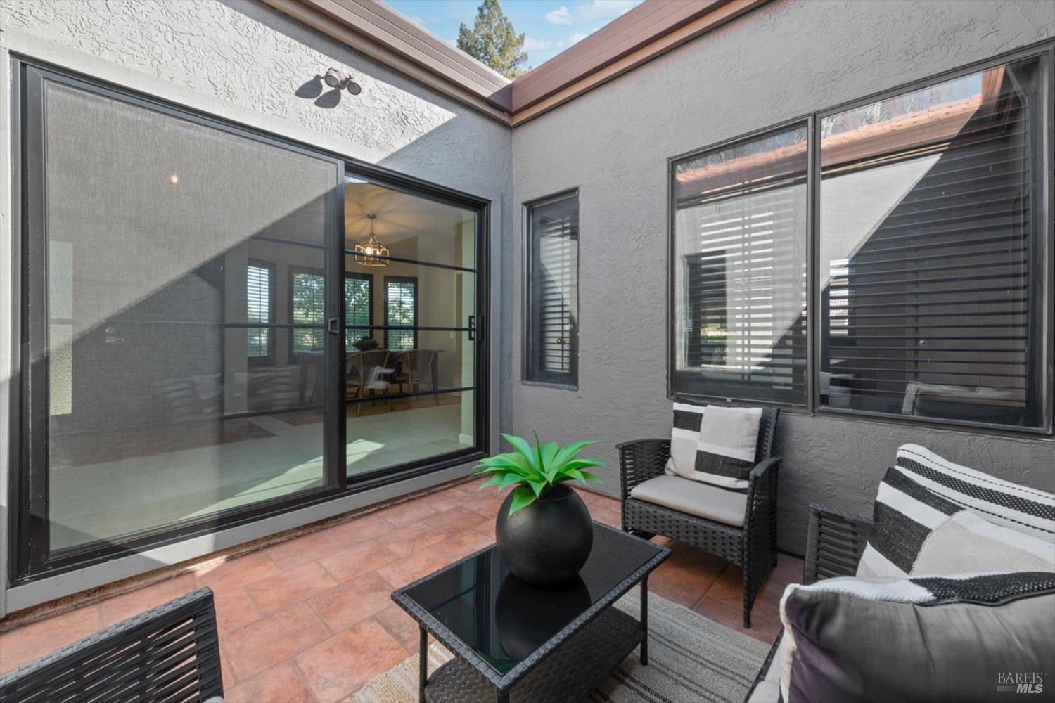 Detail Gallery Image 34 of 53 For 69 Fountain Grove Cir, Napa,  CA 94558 - 2 Beds | 2 Baths