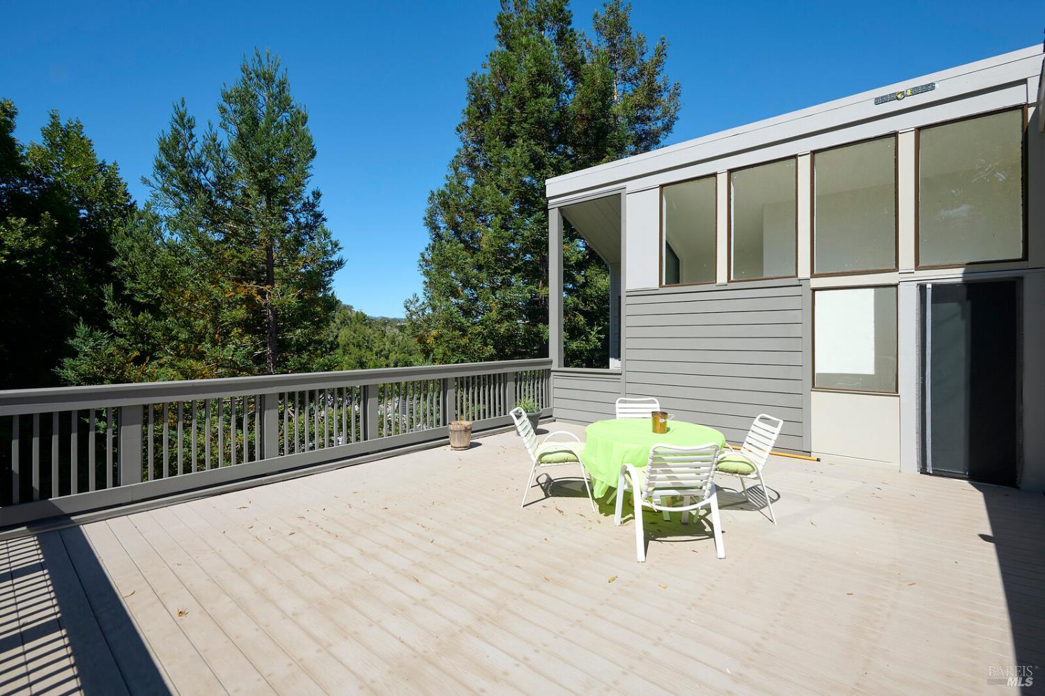 Detail Gallery Image 18 of 24 For 166 Professional Center Pkwy, San Rafael,  CA 94903 - 3 Beds | 2/1 Baths