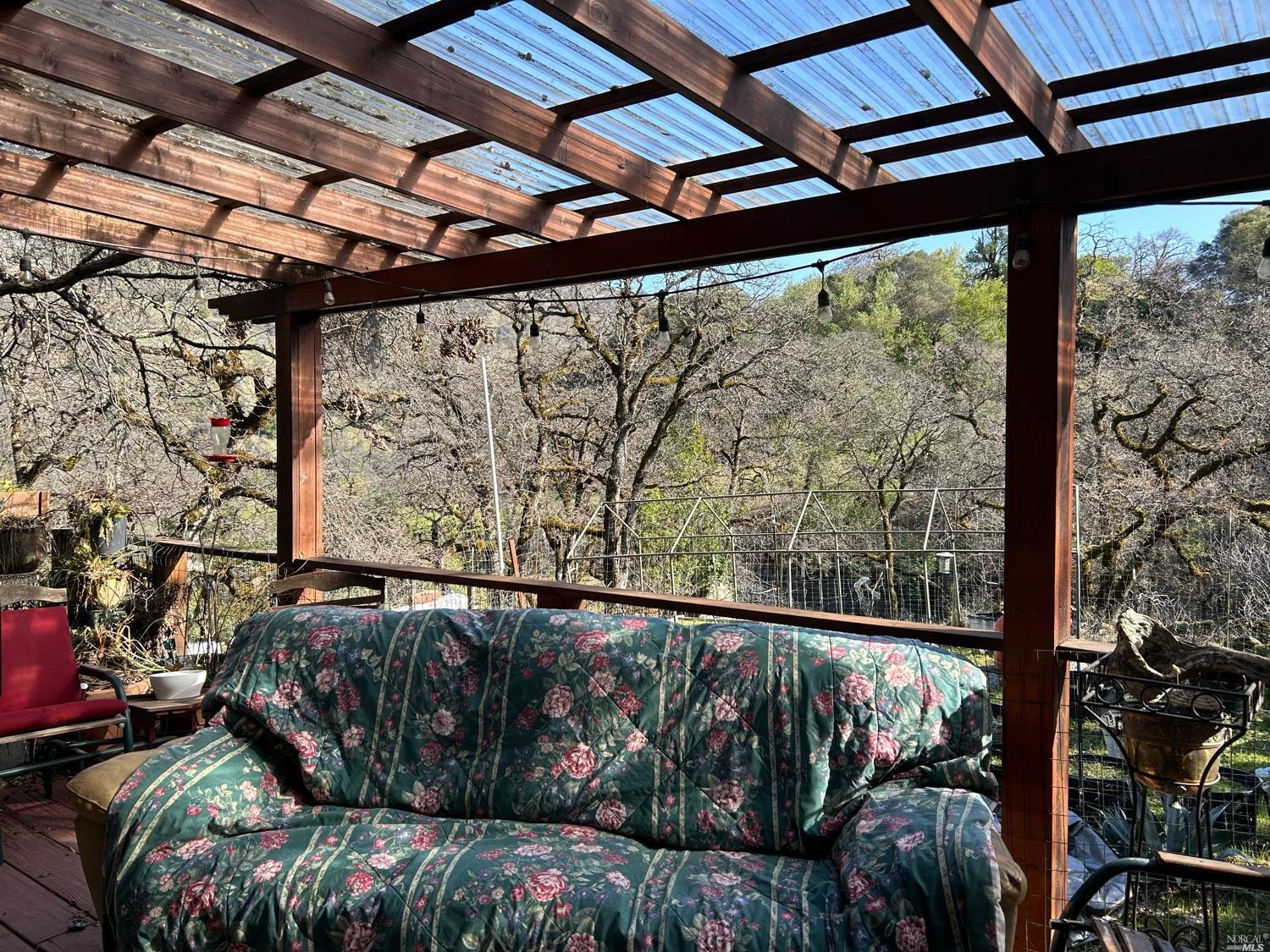 Detail Gallery Image 43 of 96 For 1 Island Mountain Rd, Laytonville,  CA 95454 - 2 Beds | 1 Baths