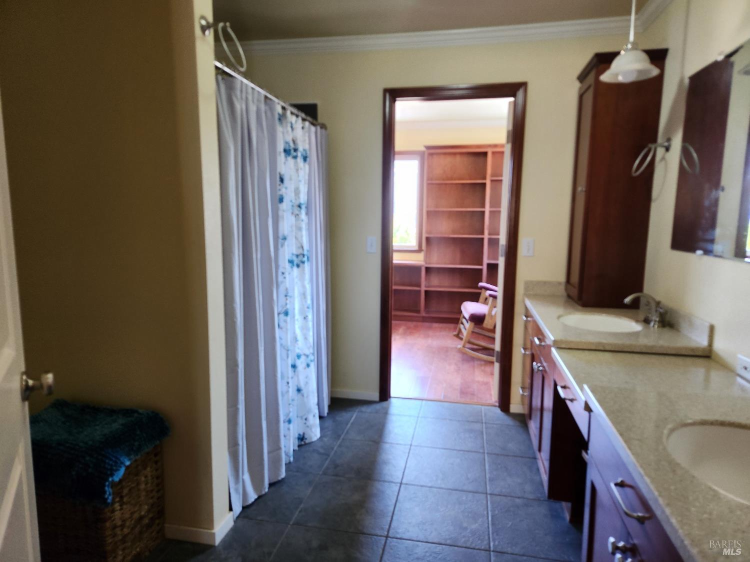 Detail Gallery Image 10 of 64 For 8225 Spyrock Rd, Laytonville,  CA 95454 - 2 Beds | 2 Baths