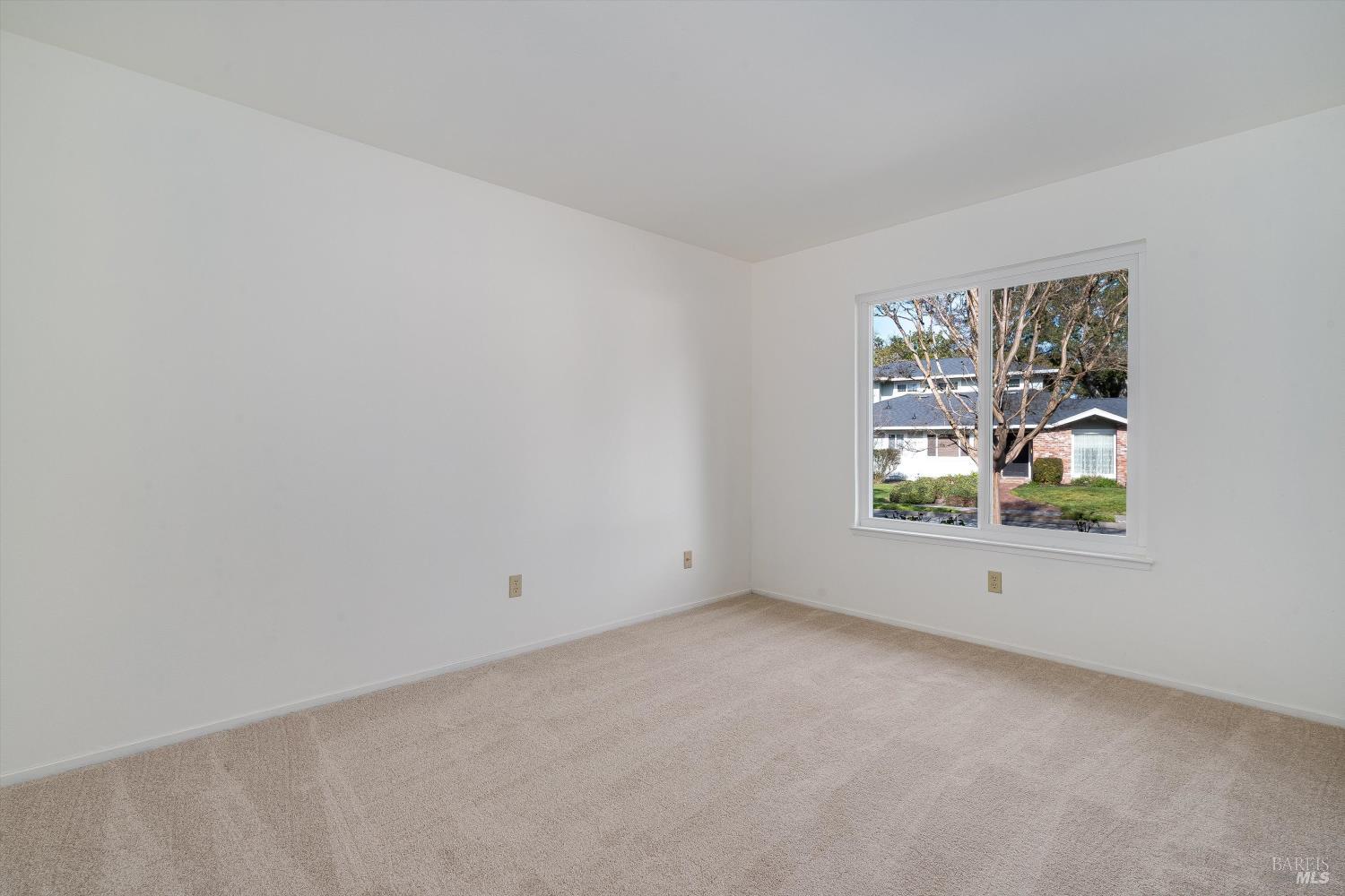 Detail Gallery Image 15 of 24 For 2565 Brookhaven Dr, Santa Rosa,  CA 95405 - 3 Beds | 2 Baths