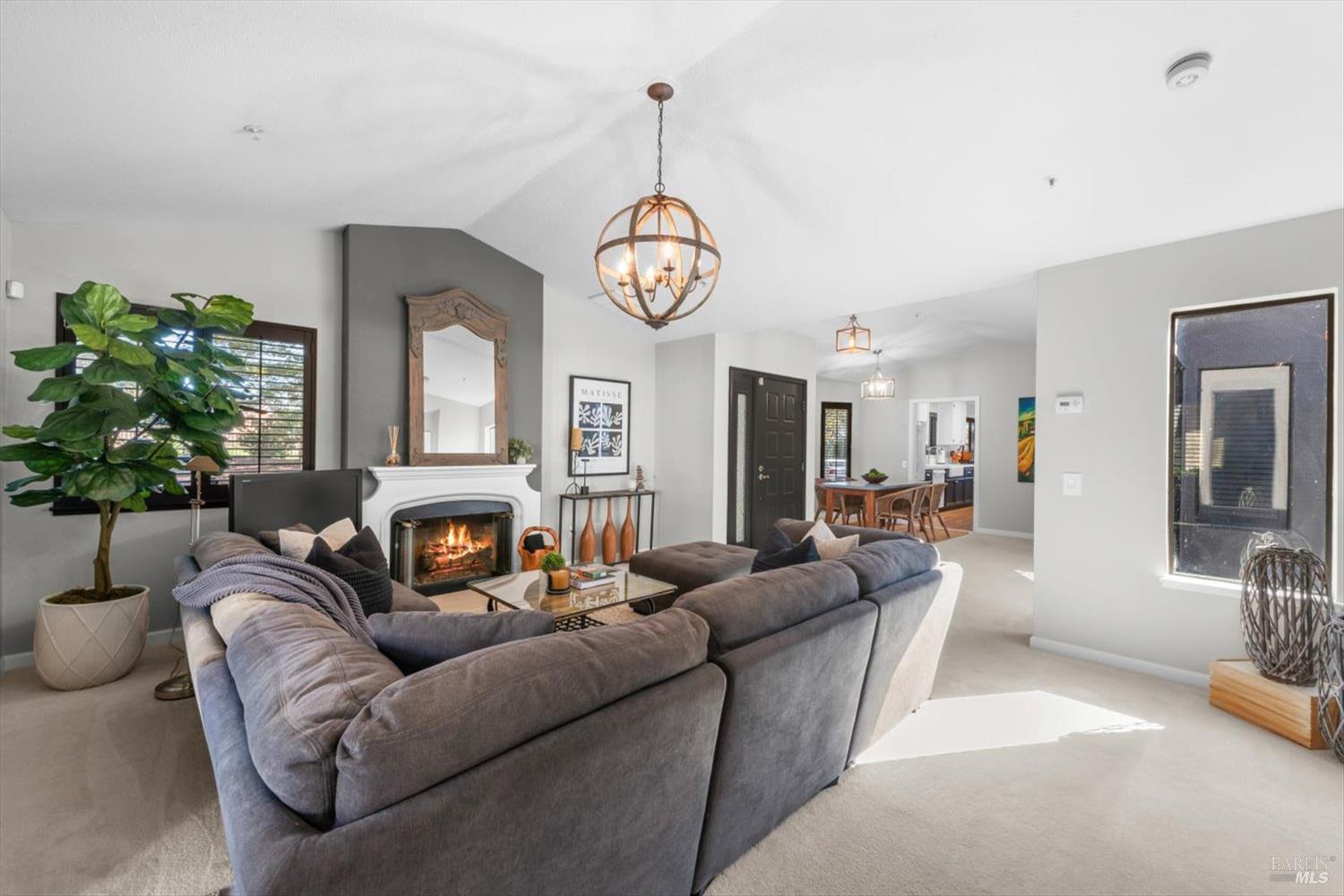 Detail Gallery Image 7 of 53 For 69 Fountain Grove Cir, Napa,  CA 94558 - 2 Beds | 2 Baths