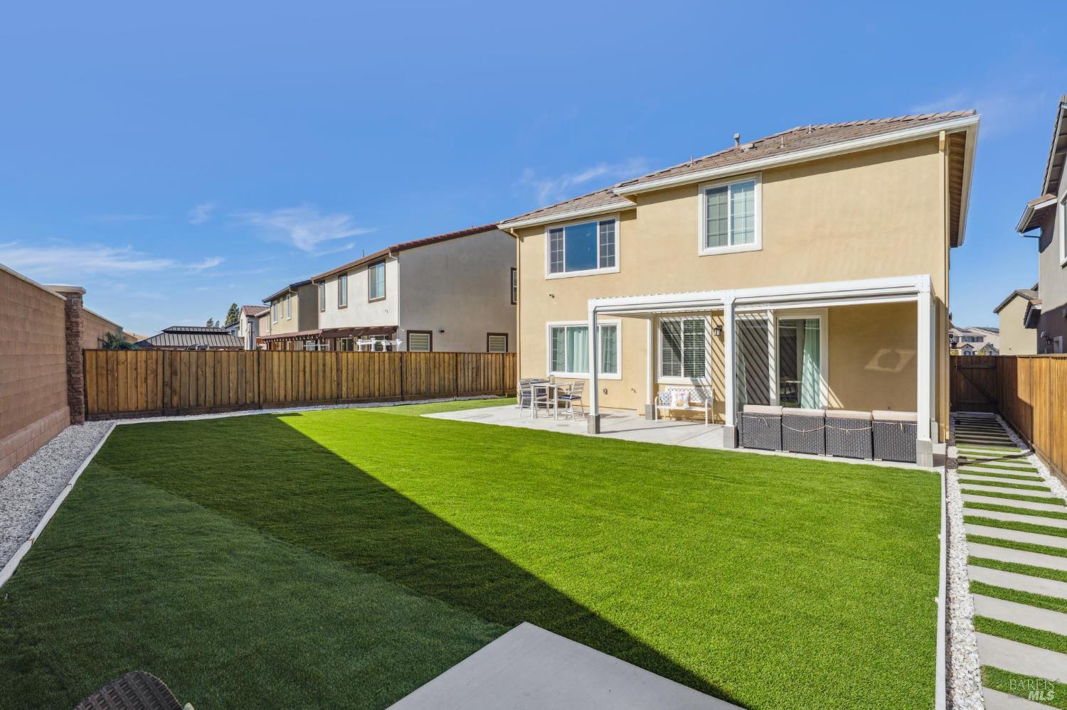 Detail Gallery Image 35 of 35 For 2915 Shaver St, Fairfield,  CA 94533 - 5 Beds | 3 Baths