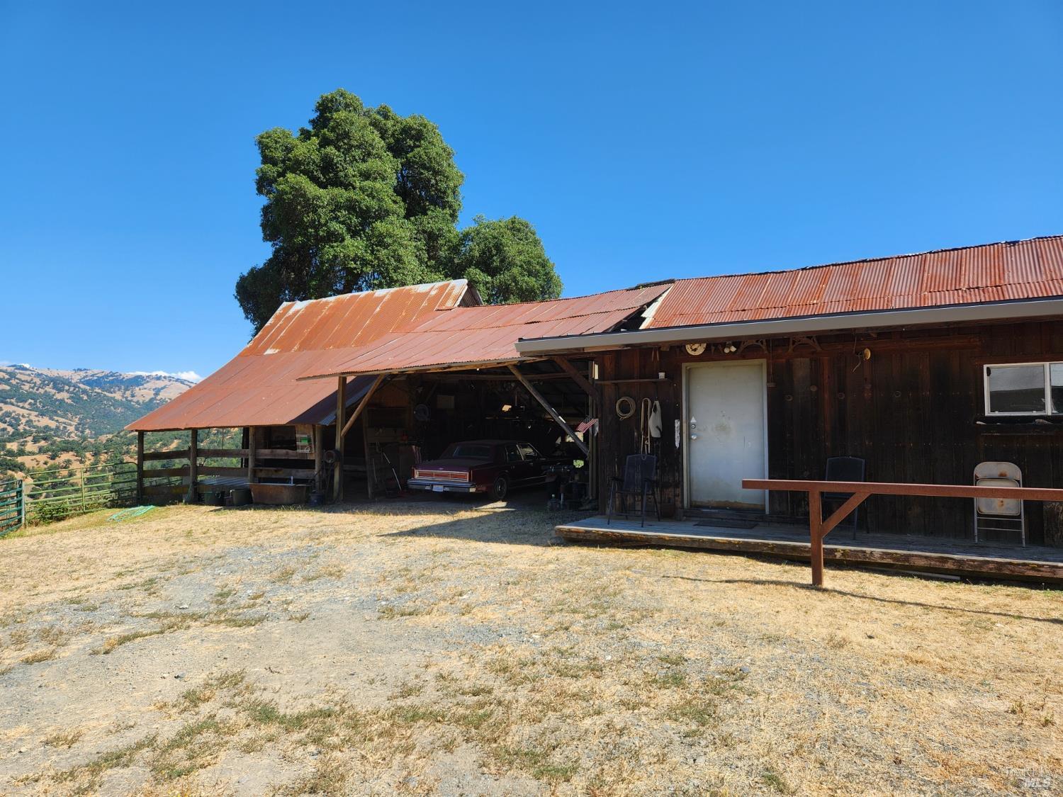 Detail Gallery Image 22 of 64 For 8225 Spyrock Rd, Laytonville,  CA 95454 - 2 Beds | 2 Baths