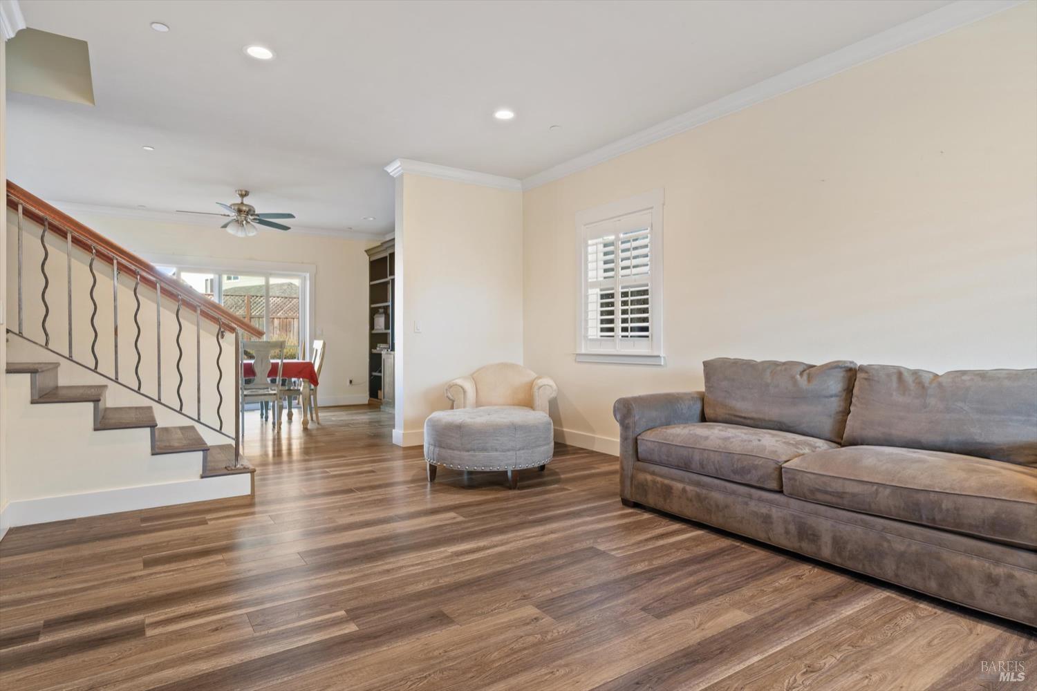 Detail Gallery Image 7 of 16 For 1647 Kerry Ln, Santa Rosa,  CA 95403 - 4 Beds | 2/1 Baths