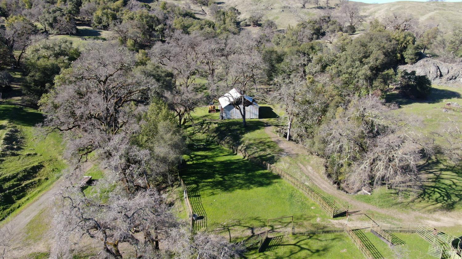Detail Gallery Image 38 of 64 For 8225 Spyrock Rd, Laytonville,  CA 95454 - 2 Beds | 2 Baths