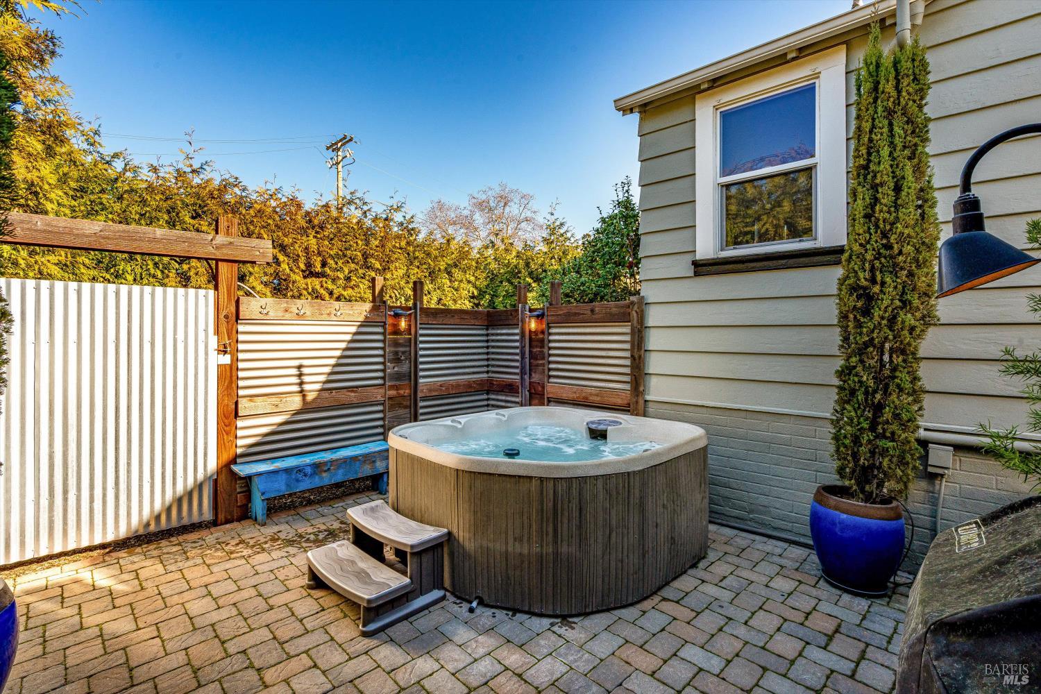 Detail Gallery Image 36 of 45 For 3 Highland Dr, Napa,  CA 94559 - 2 Beds | 1/1 Baths