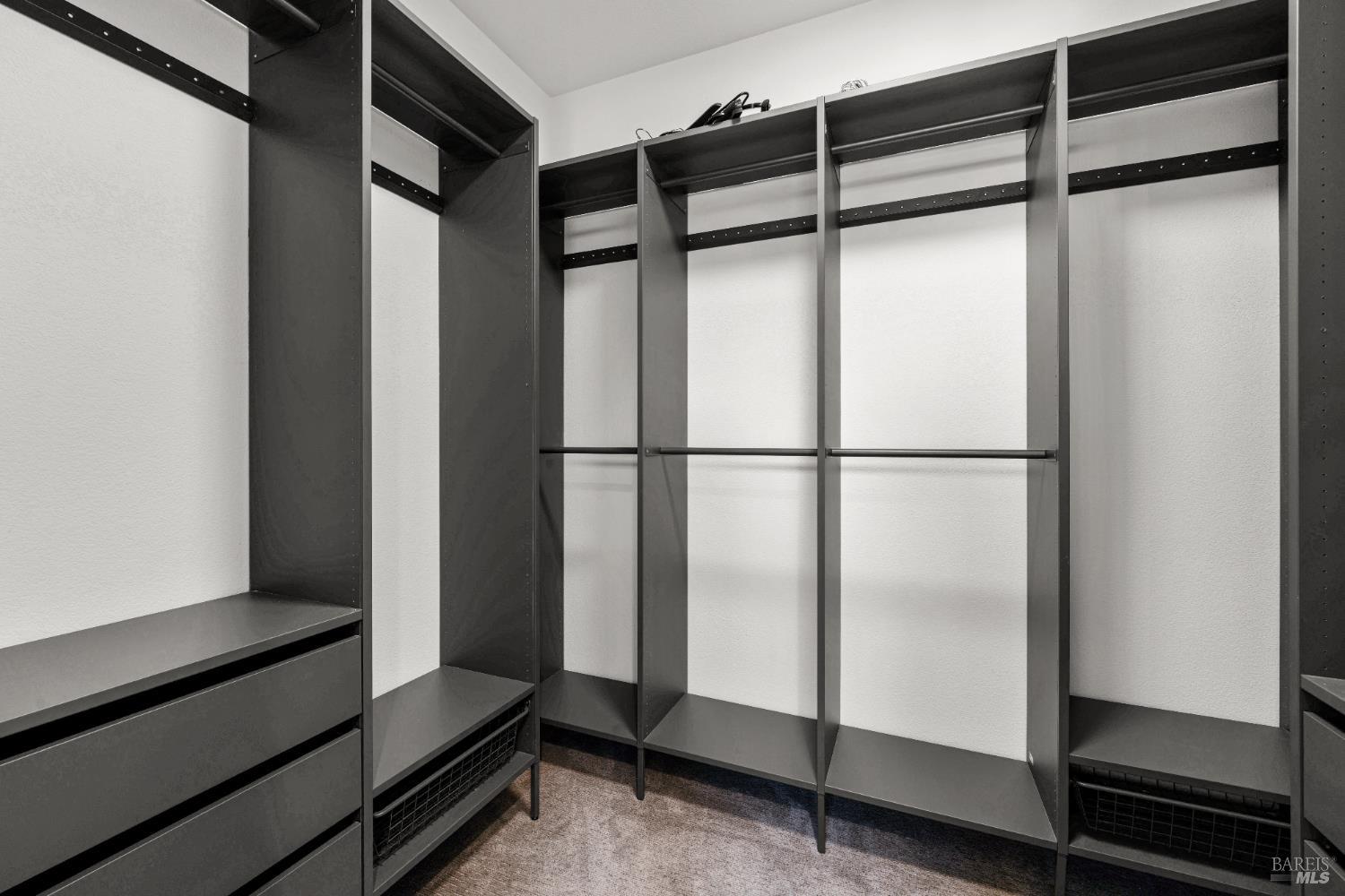 Detail Gallery Image 36 of 56 For 591 Madison St, Petaluma,  CA 94952 - 4 Beds | 3/1 Baths