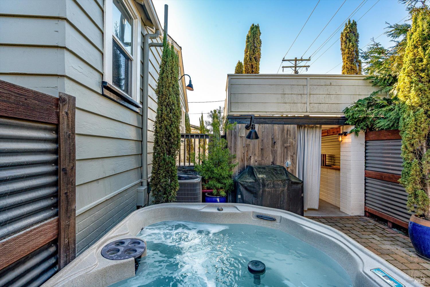 Detail Gallery Image 38 of 45 For 3 Highland Dr, Napa,  CA 94559 - 2 Beds | 1/1 Baths