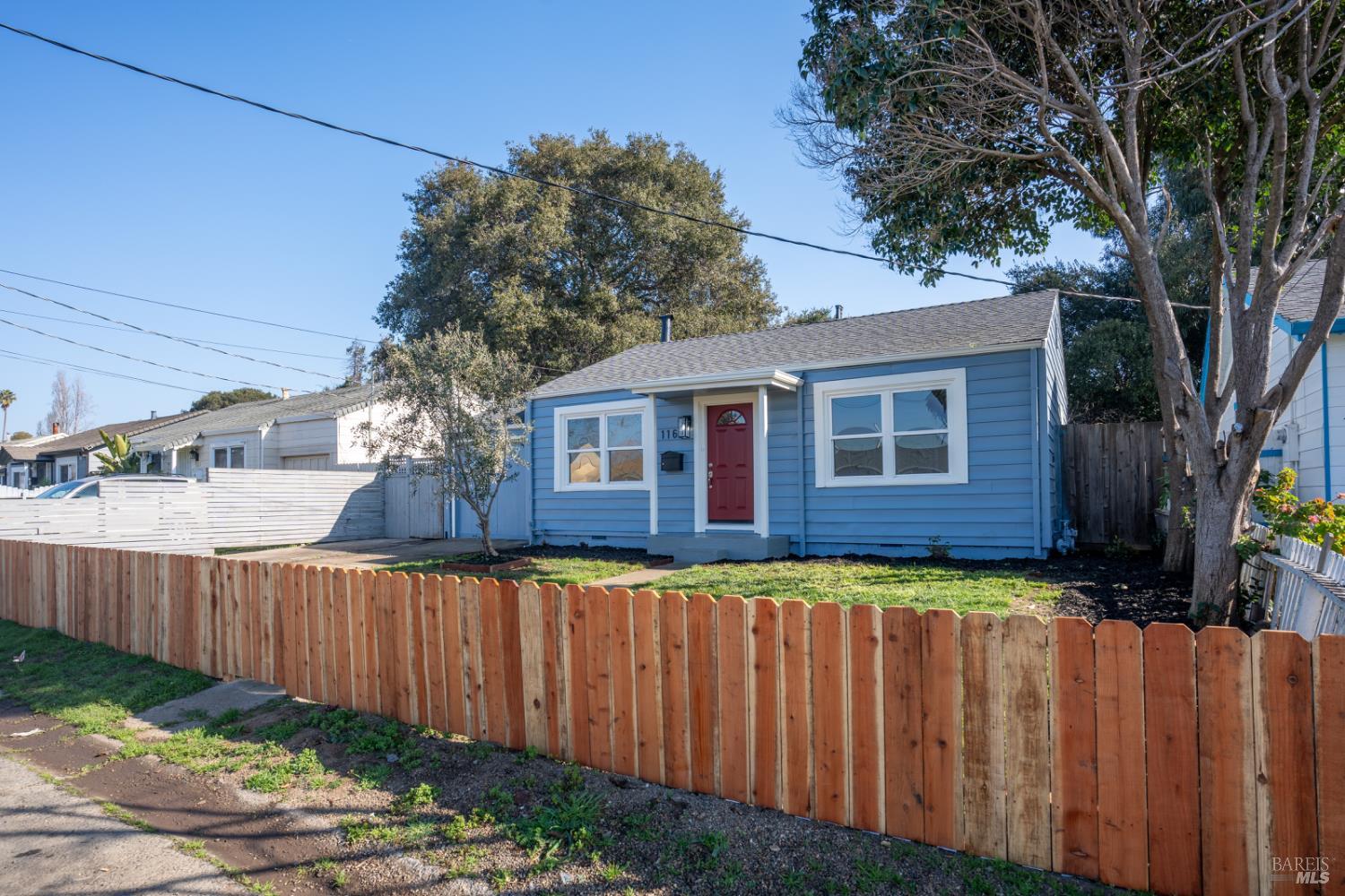 Detail Gallery Image 2 of 29 For 116 Hogan Ave, Vallejo,  CA 94589 - 3 Beds | 1 Baths