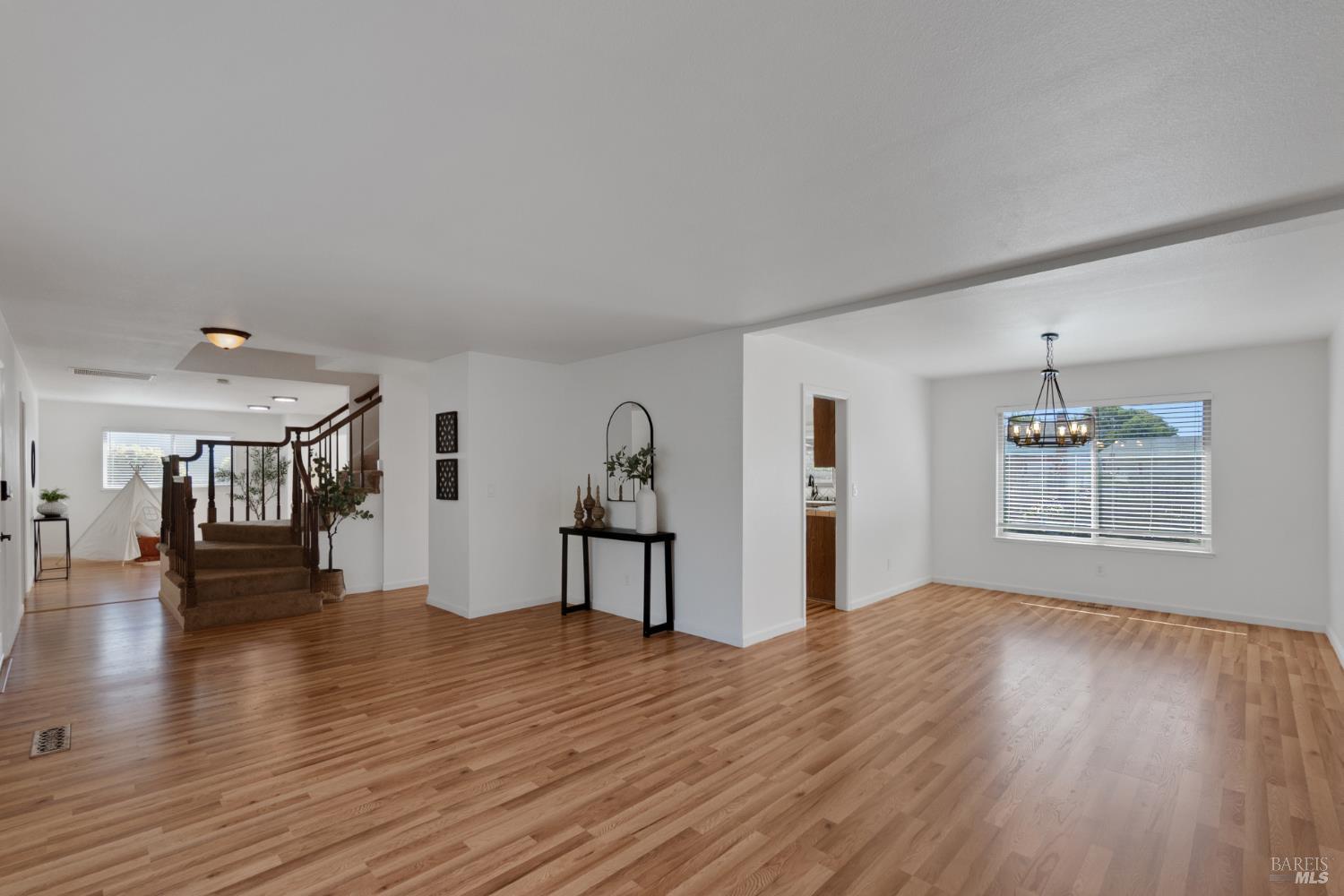 Detail Gallery Image 13 of 47 For 3451 Nantucket Dr, Fairfield,  CA 94534 - 4 Beds | 2/1 Baths