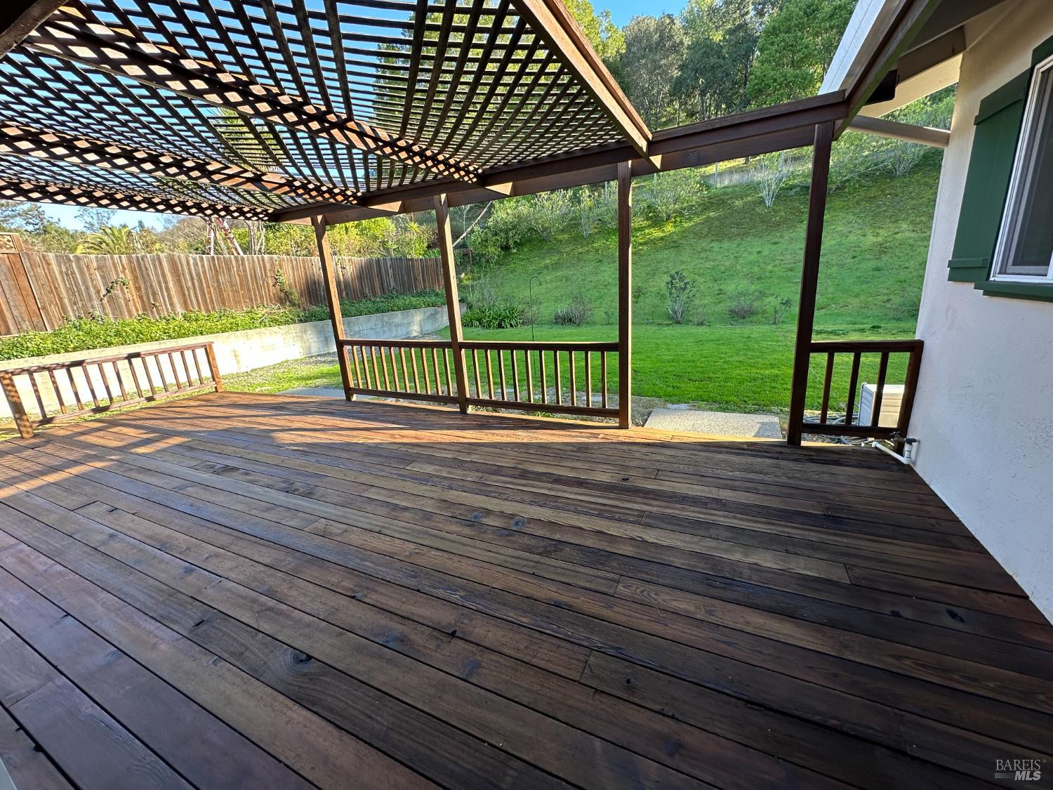 Detail Gallery Image 25 of 31 For 920 Calle Paseo Unkn, Novato,  CA 94949 - 3 Beds | 2 Baths