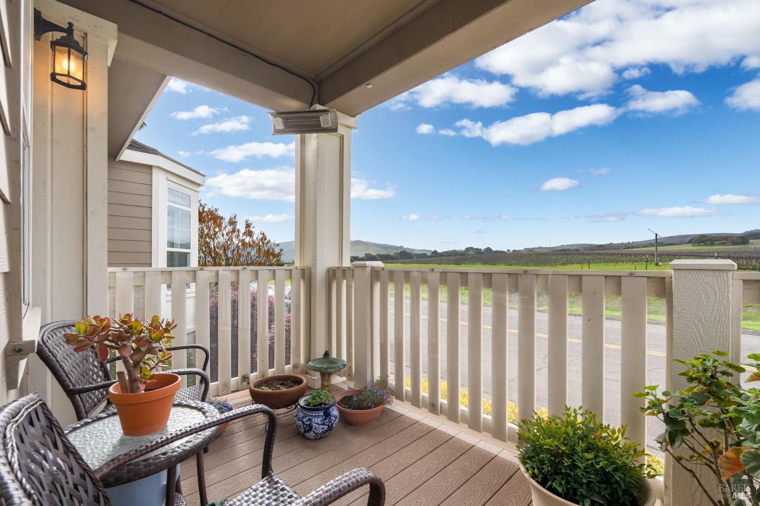 Detail Gallery Image 3 of 27 For 132 Bear Flag Rd, Sonoma,  CA 95476 - 2 Beds | 3 Baths