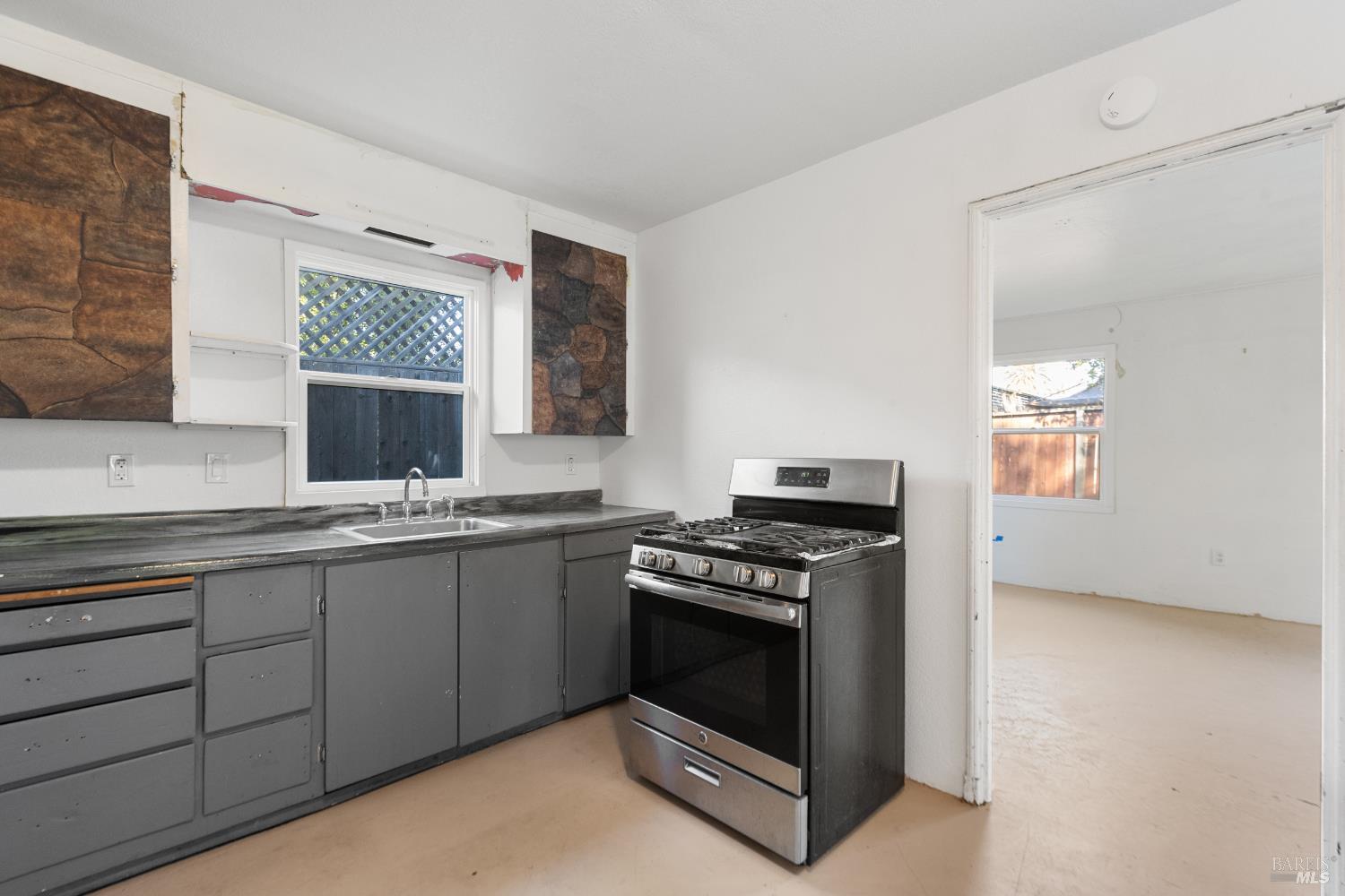 Detail Gallery Image 51 of 90 For 730 Lewis Rd, Santa Rosa,  CA 95404 - 3 Beds | 2 Baths