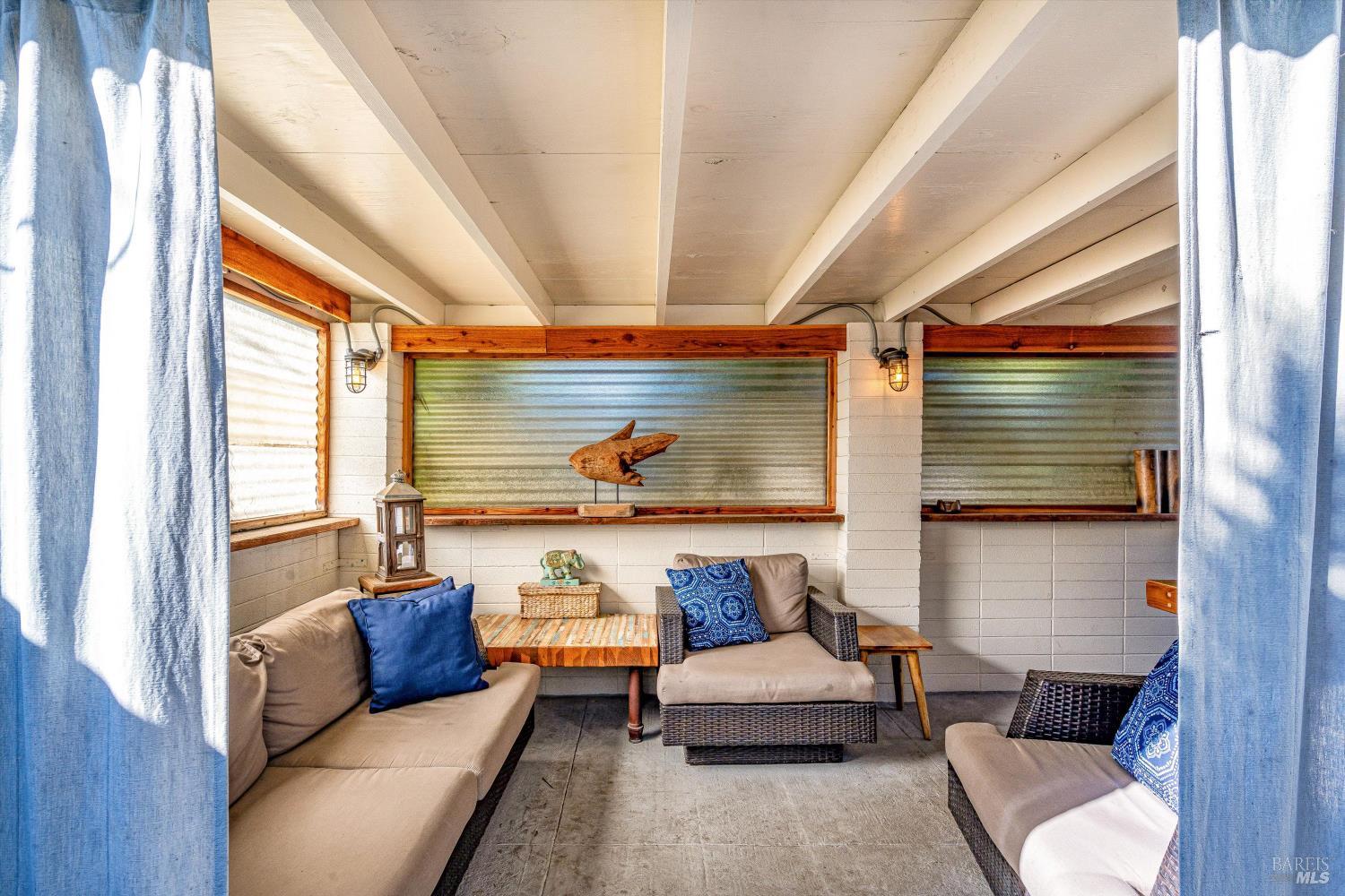 Detail Gallery Image 28 of 45 For 3 Highland Dr, Napa,  CA 94559 - 2 Beds | 1/1 Baths